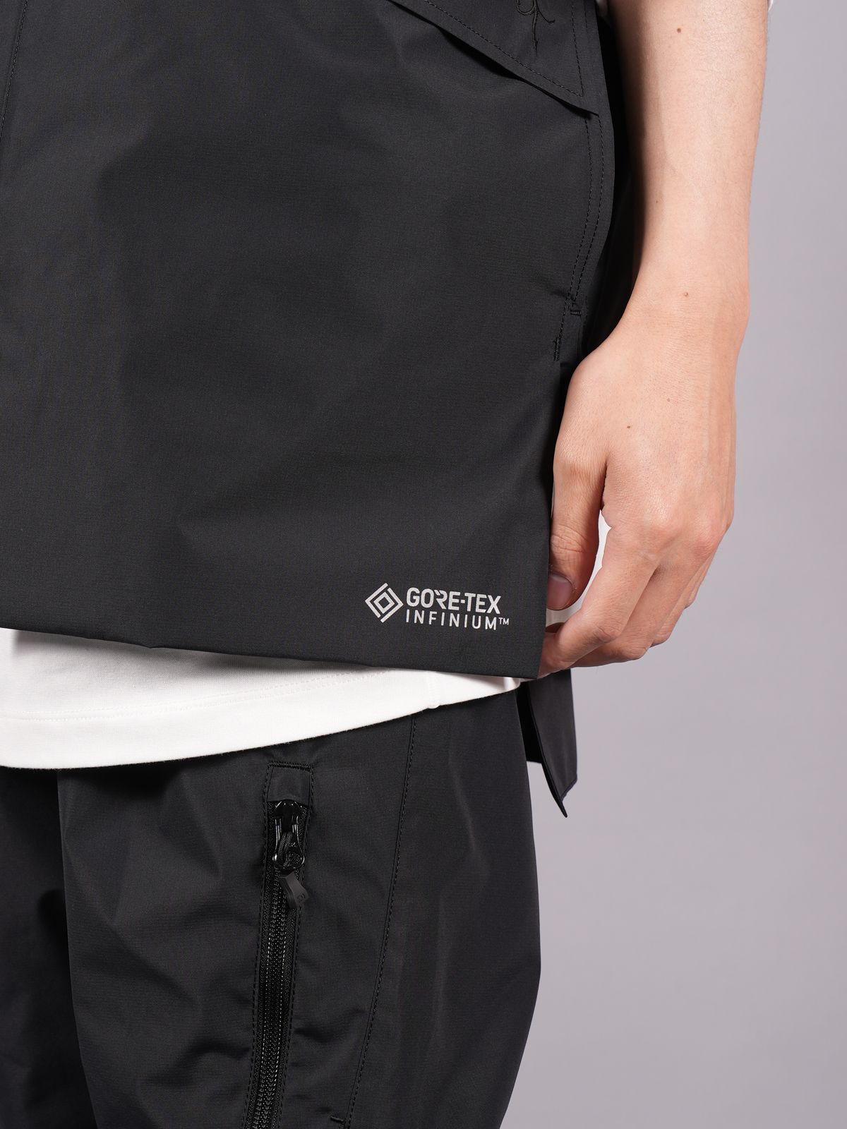 GORE-TEX INFINIUM VEST / ゴアテックス インフィ二アム / ベスト  (ブラック)