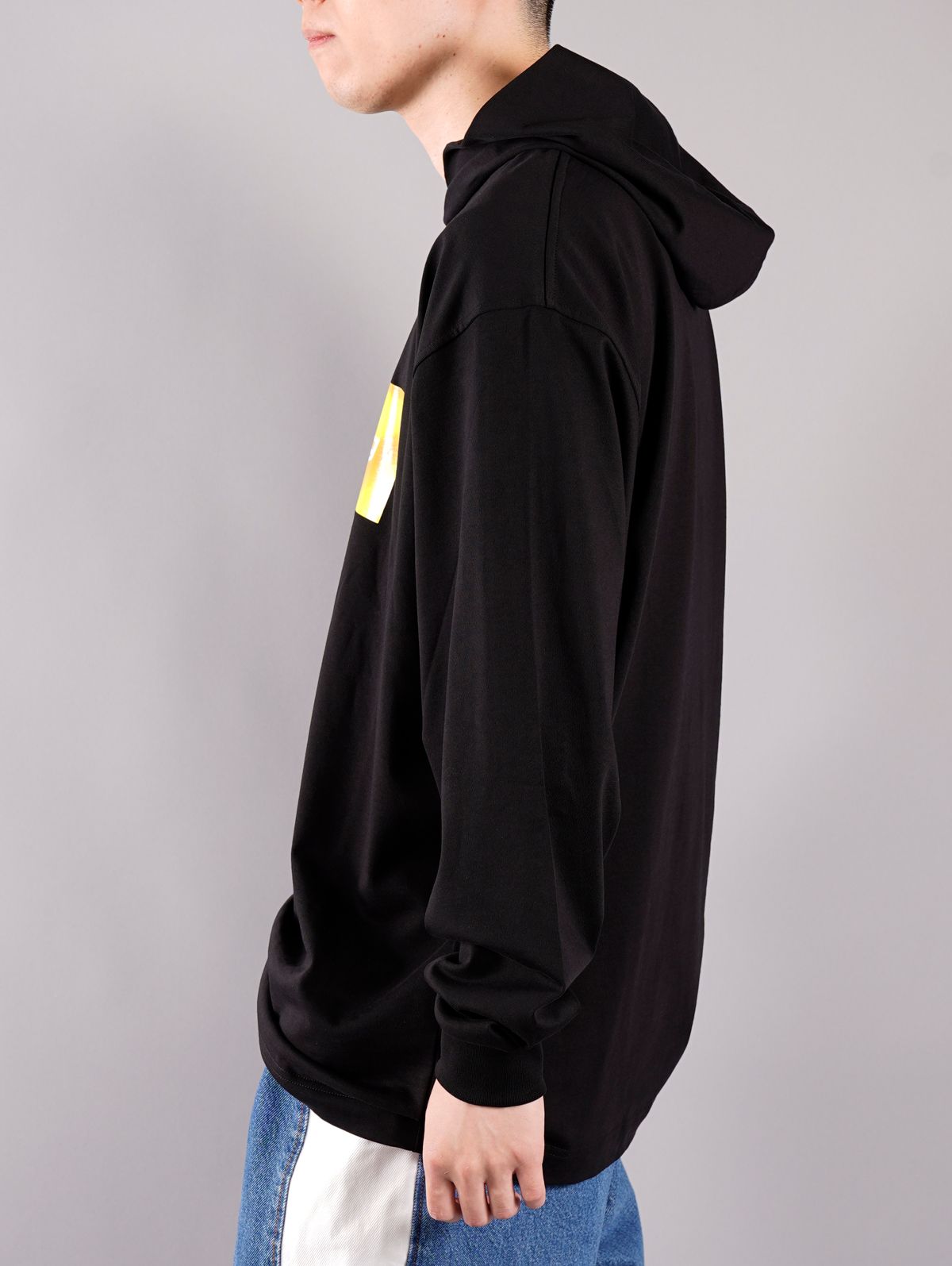 LONG SLEEVE TEE WITH CRUMPLED LOGO PRINT / ロングスリーブ クランプルド ロゴ プリント フーディー  (ブラック)