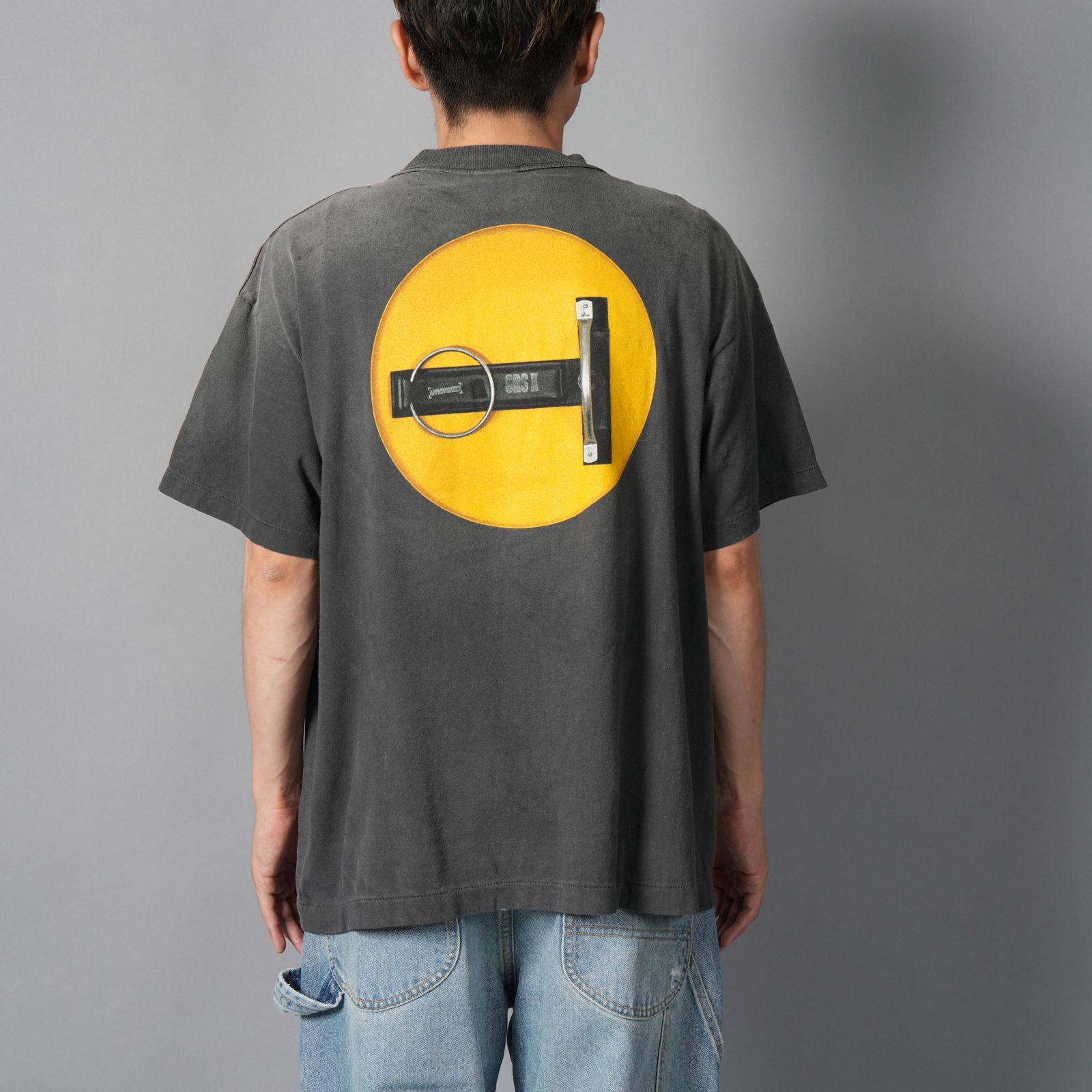 【コラボ】SM-HR1-0000-C01 / KLF_SS TEE / SMILE / BLACK / Tシャツ (ブラック)