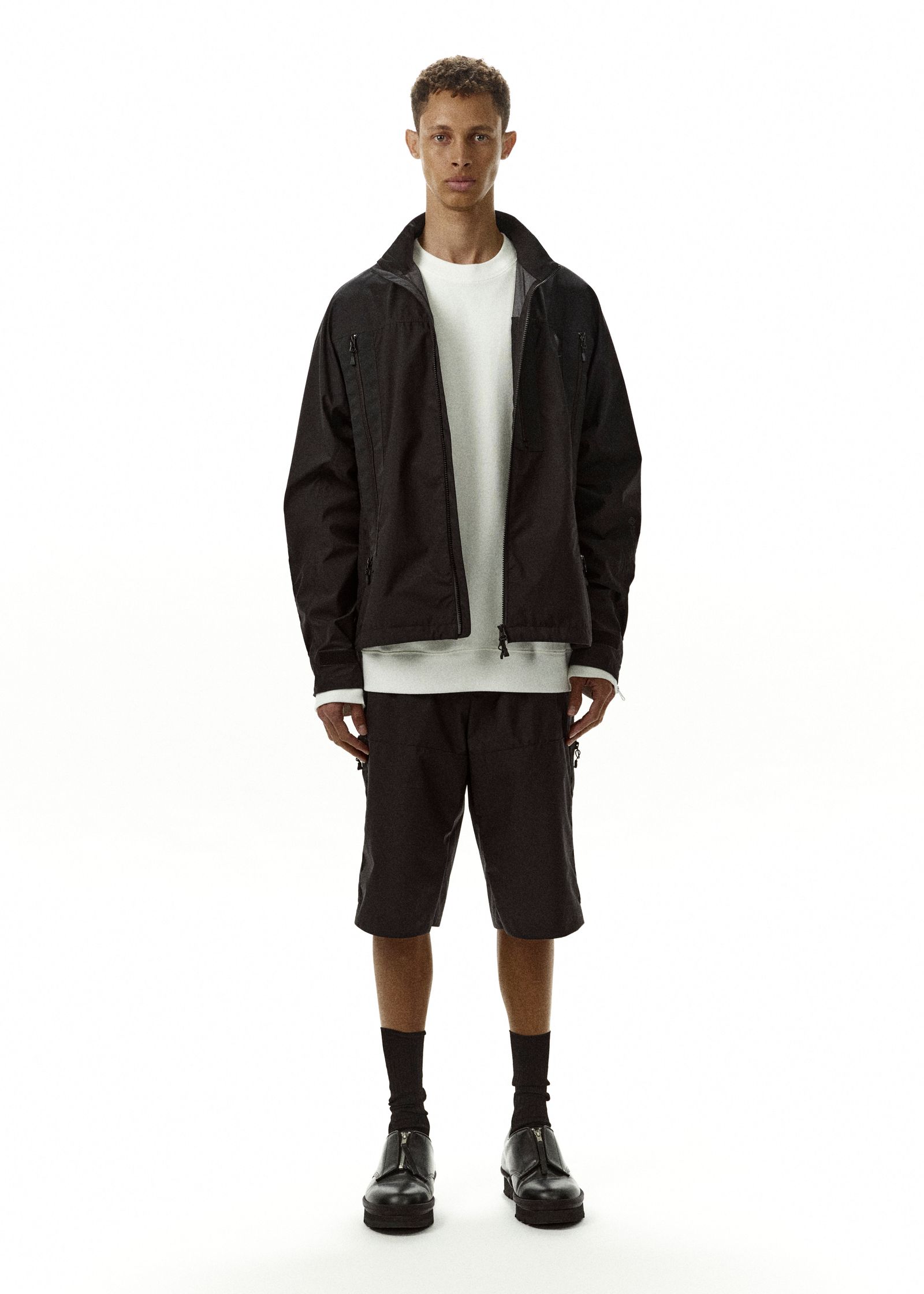 D-VEC D-VEC x ALMOSTBLACK / 25ss | Confidence