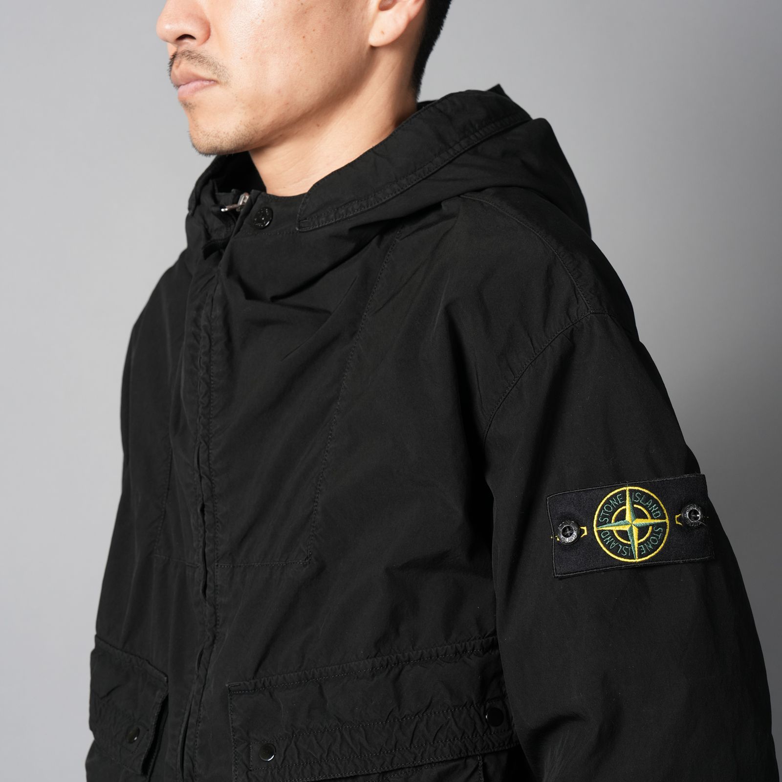 4100052 / Light Compact Touch Poly-TC Hooded Jacket / ジャケット (ブラック)