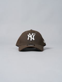 BASICKS - 【ラスト1点】【限定】 9 FORTY Yankees Heart Embroidery 