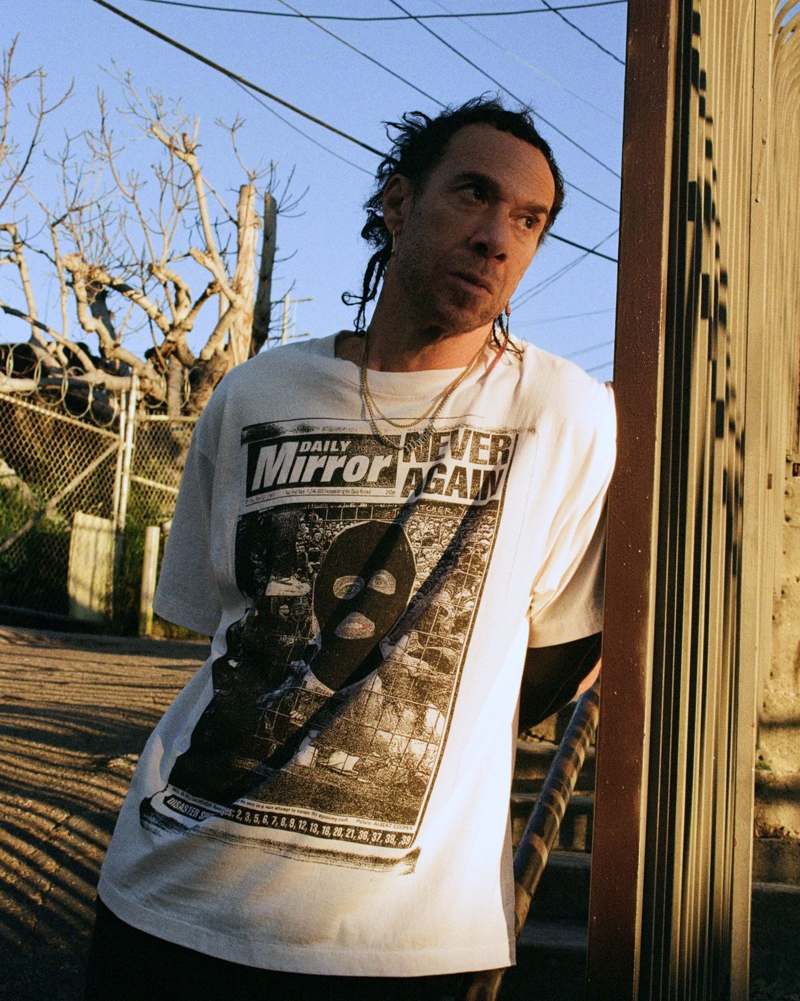 【コラボ】SM-MK8-0000-C02 / JR_SS T-SHIRT / MASK / WHITE / Tシャツ (ホワイト)