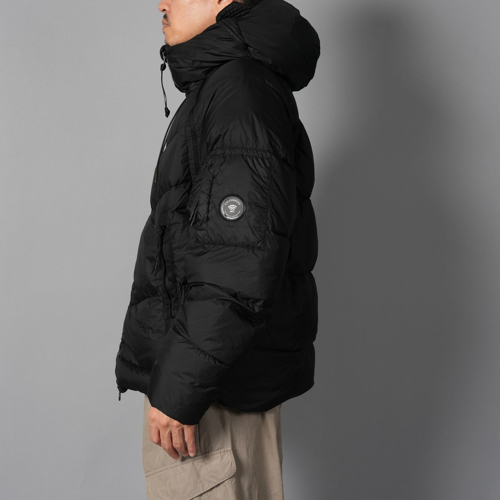 Down Shield Lens Hooded Puffer / ダウンシールド レンズ フーデッド パファー / ダウンジャケット (ブラック)