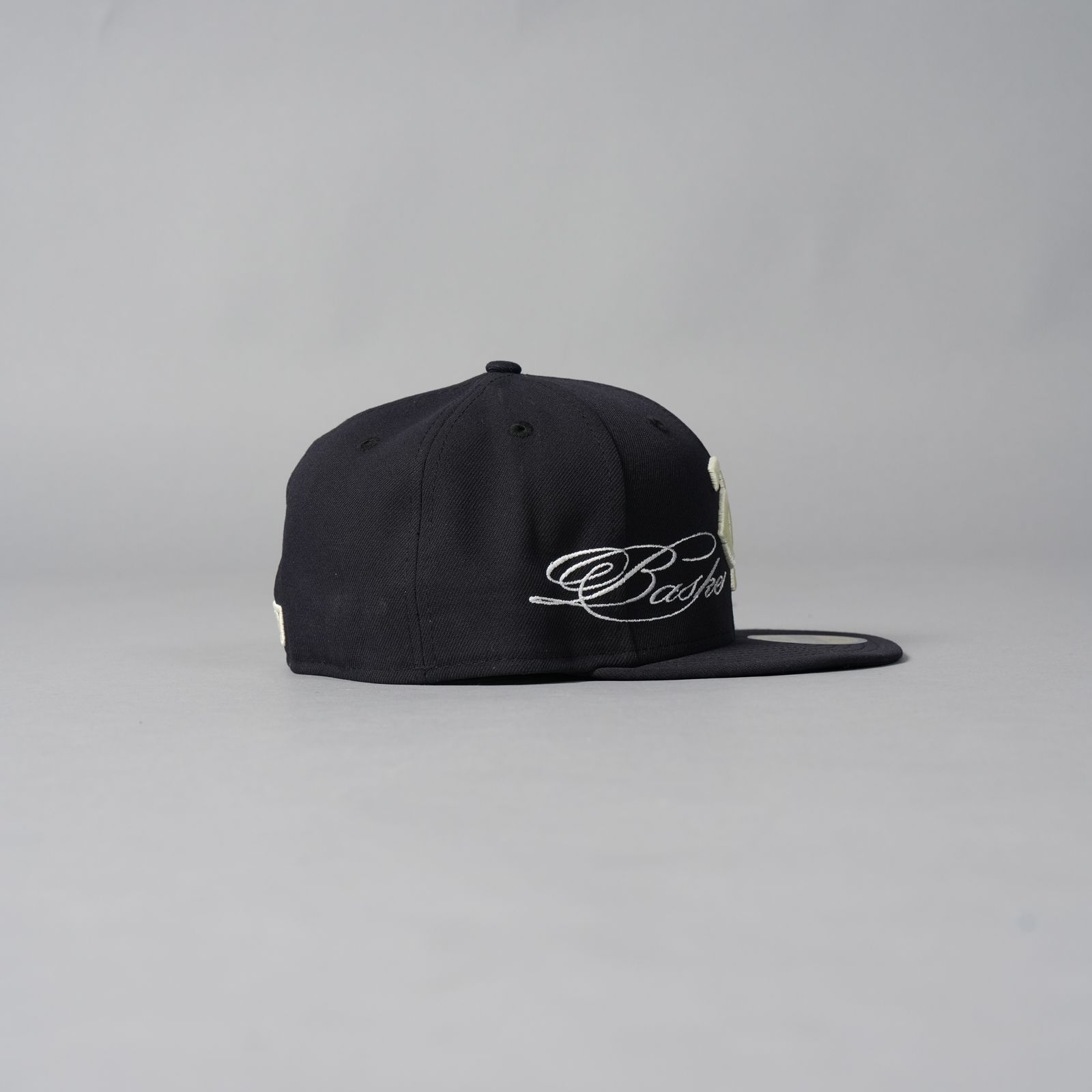 【コラボ】TWINS, fitted cap / キャップ (ネイビー)