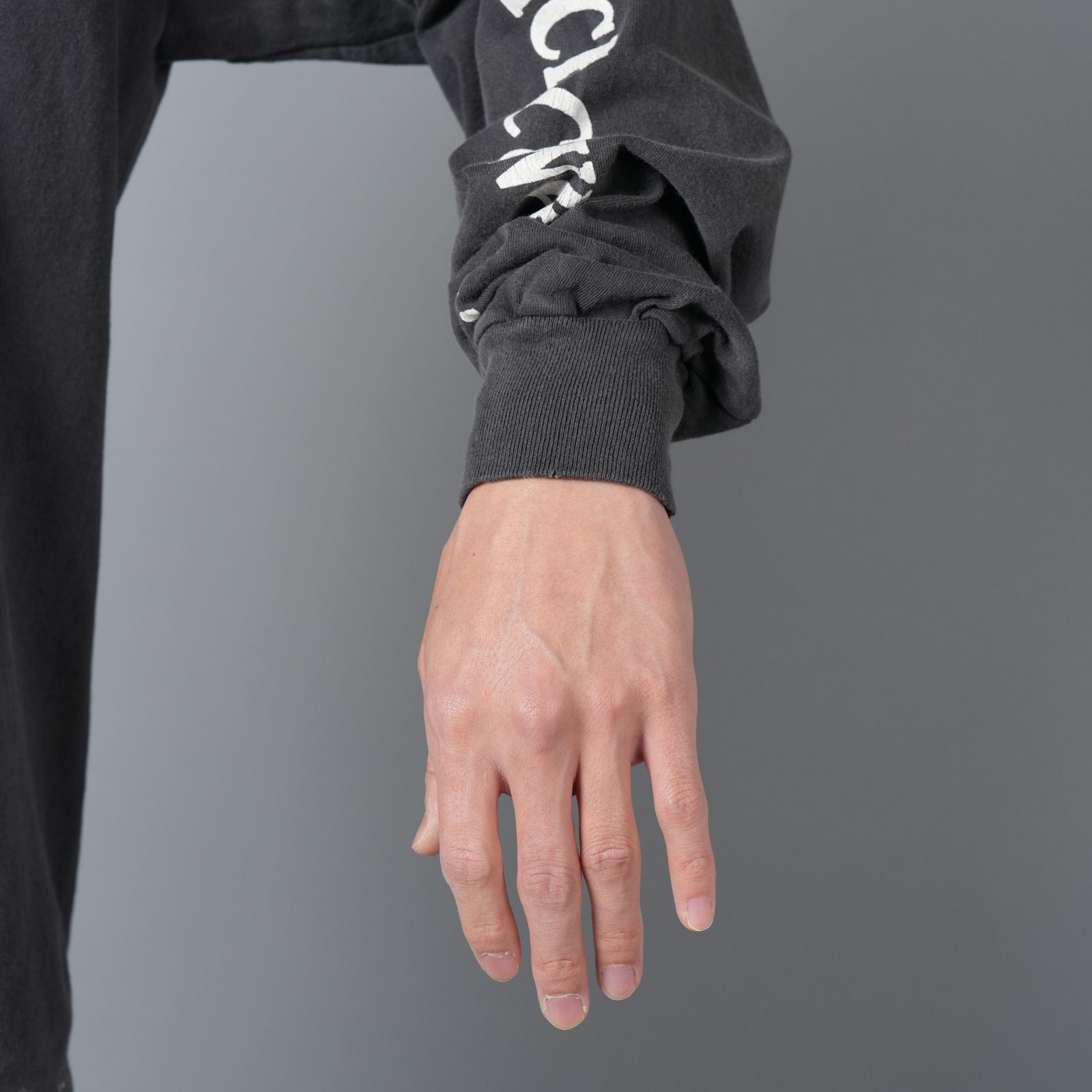 【コラボ】SM-HR8-0000-C06 / CB_LS TEE / EASY COME / BLACK / ロンT・カットソー (ブラック)