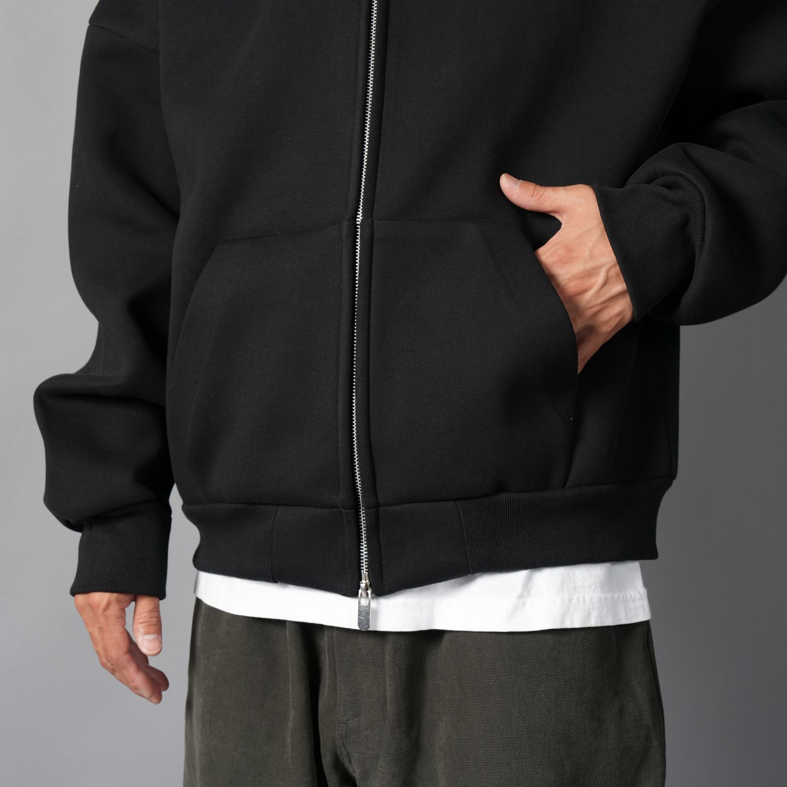 V2 ZIPPED HOODIE  / ジップフーディー (ナイト)