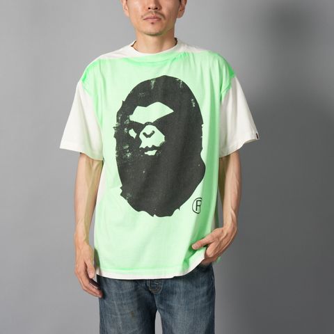 【残りわずか】【コラボ】SM-HR1-0000-C34 / BAPE_SS TEE / HANDPRINT / Tシャツ (ホワイト/グリーン)