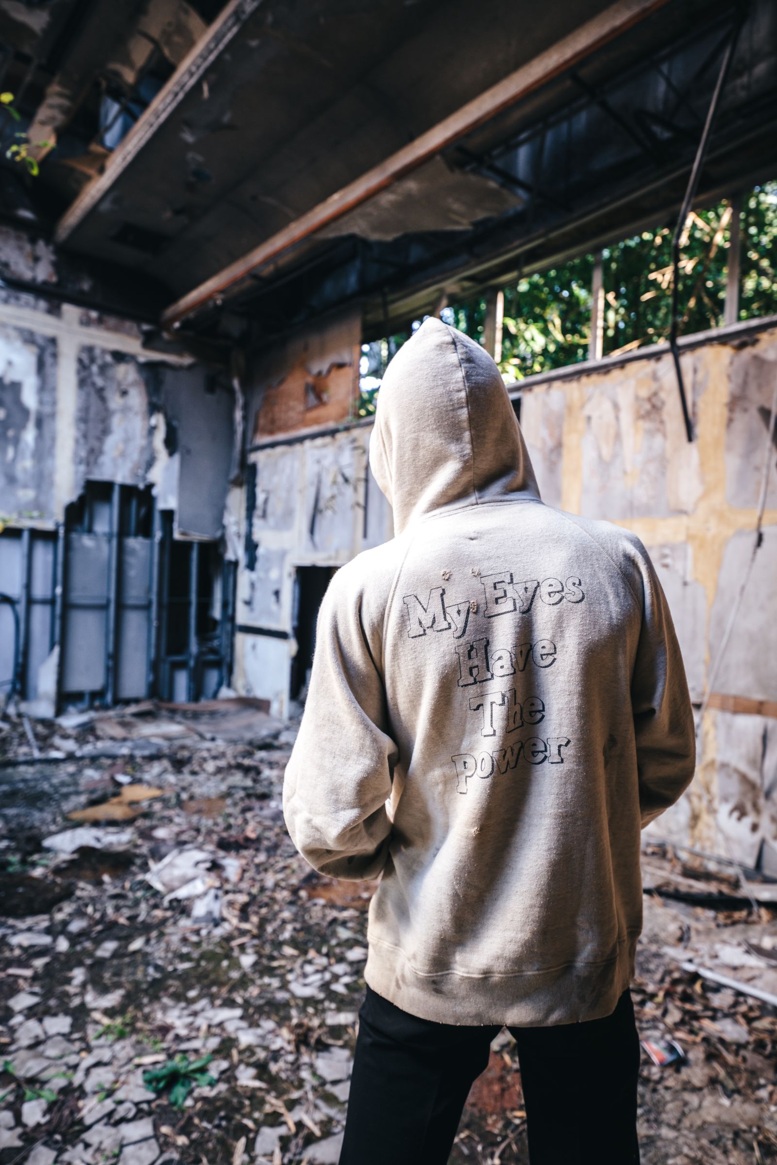 ラスト1点 / SM-S21-0000-036 / RAGLAN_HOODIE_eye_GREY / ラグランフーディー (グレー)