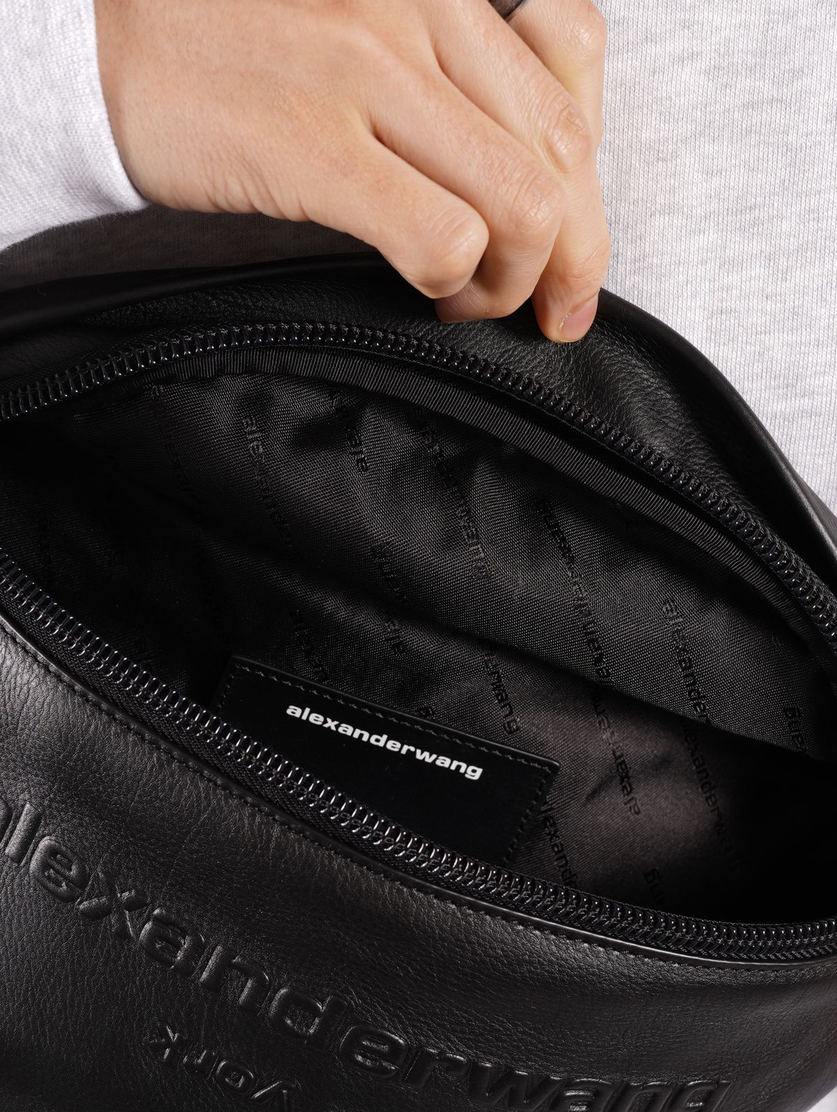 ALEXANDER WANG - ラスト1点 / PRIMAL FANNYPACK