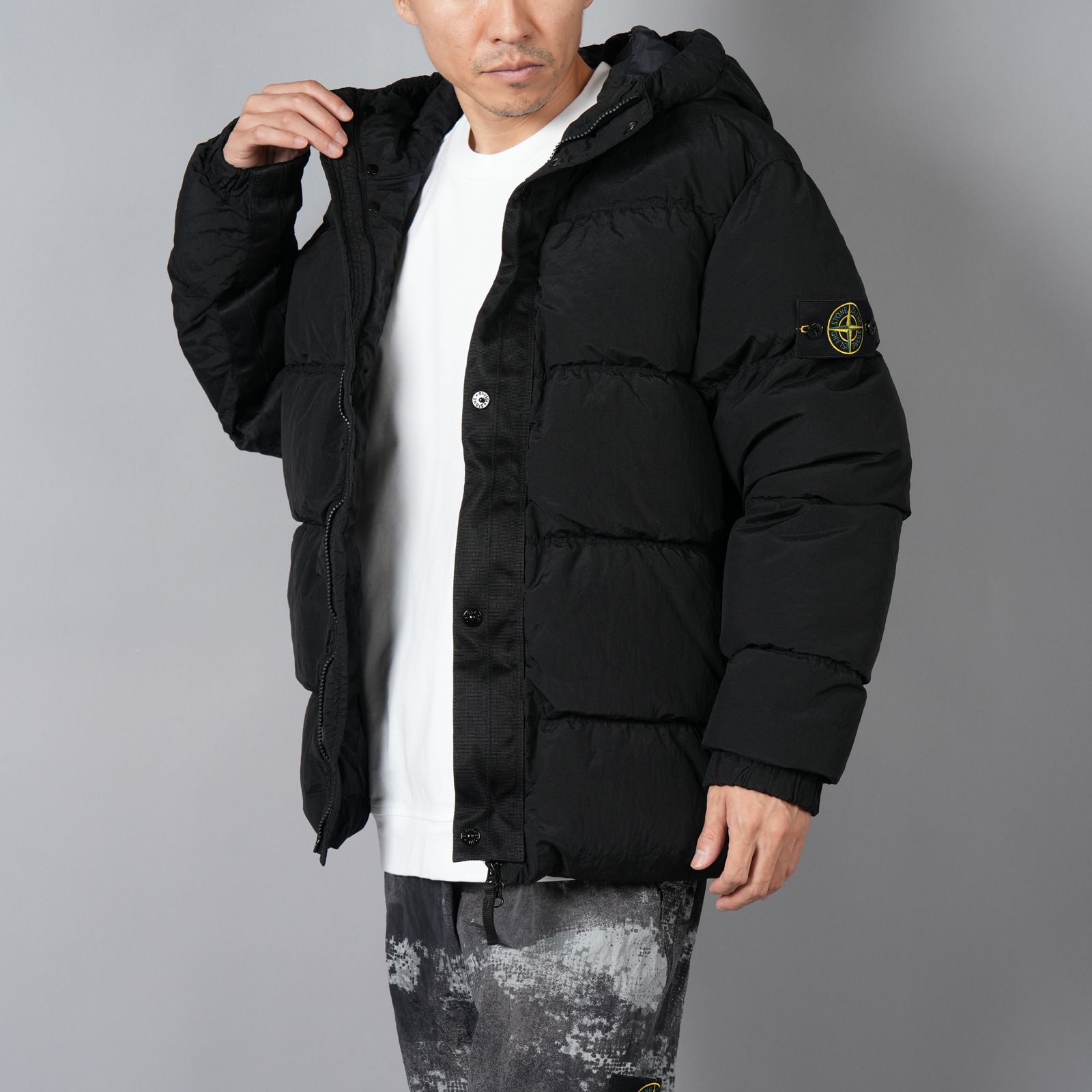 STONE ISLAND - 41419 NYLON METAL IN ECONYL® / ダウンジャケット [ナイロンメタル] (ブラック) |  Confidence