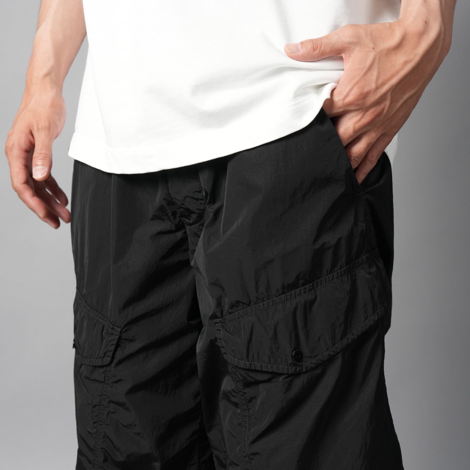 【残りわずか】CHROME-R BOXY SEAMLESS CARGO PANTA / カーゴパンツ (ブラック)