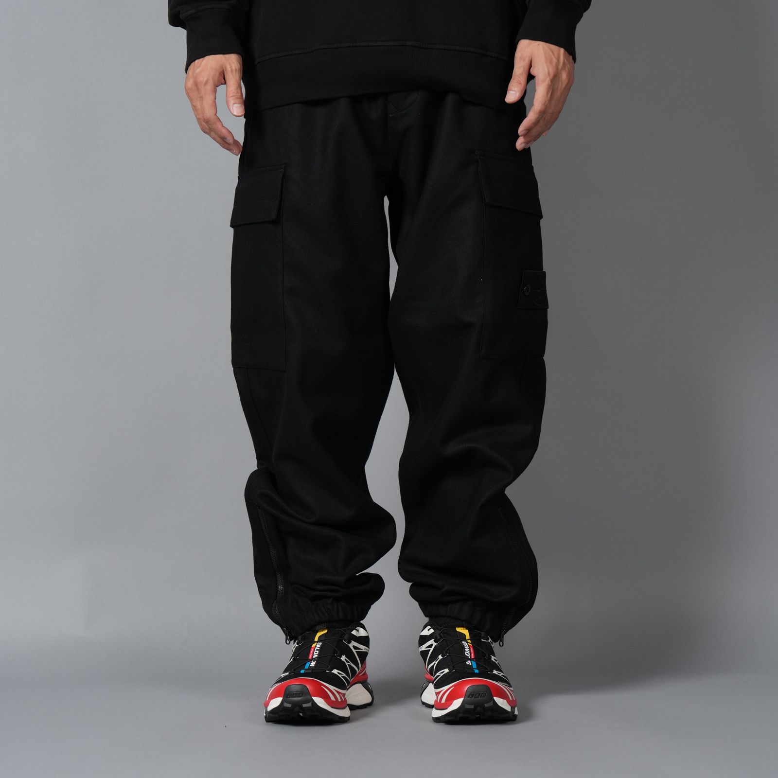 3100021 WOOL NYLON FLANNEL_STONE ISLAND GHOST / カーゴパンツ (ブラック)