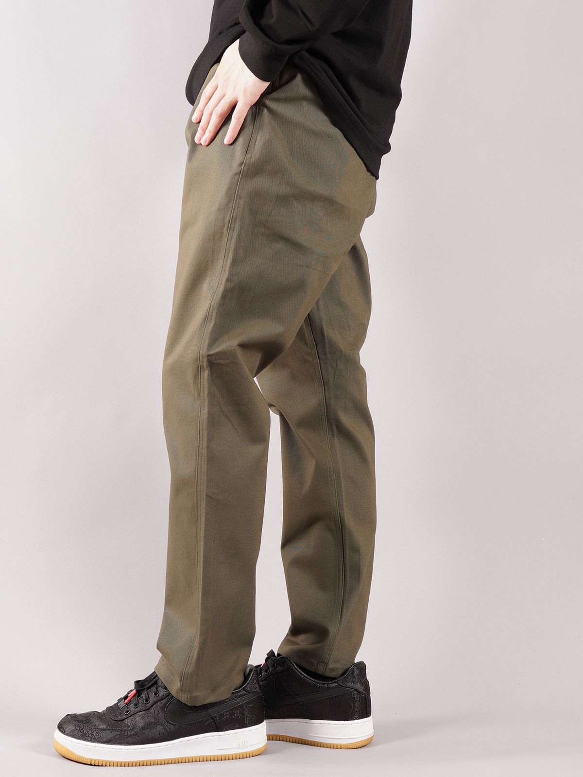 ラスト1点 / TAPERED DRAWSTRING PANTS / テーパード ドローストリングパンツ (カーキ)