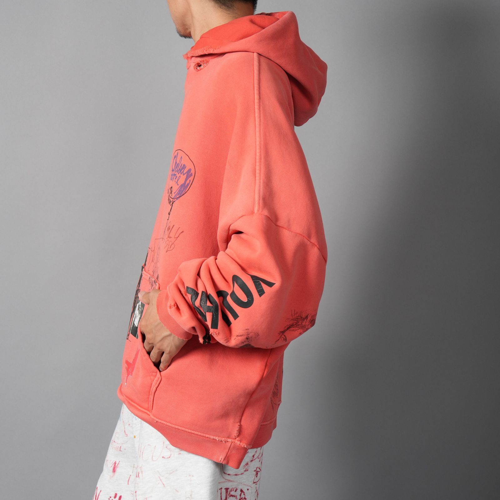 Paly Hollywood - BELLA MCGOLDRICK x CHELSEAY HOTEL HOODIE