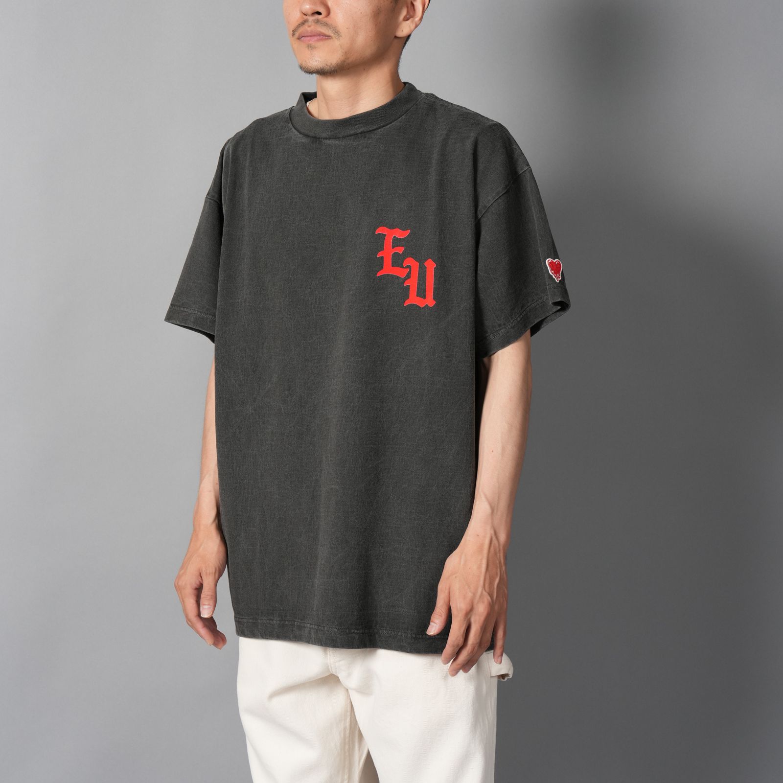 【コラボ】EU-HR1-0000-C04 / EU LOGO CL SS TEE / Tシャツ(ブラック)