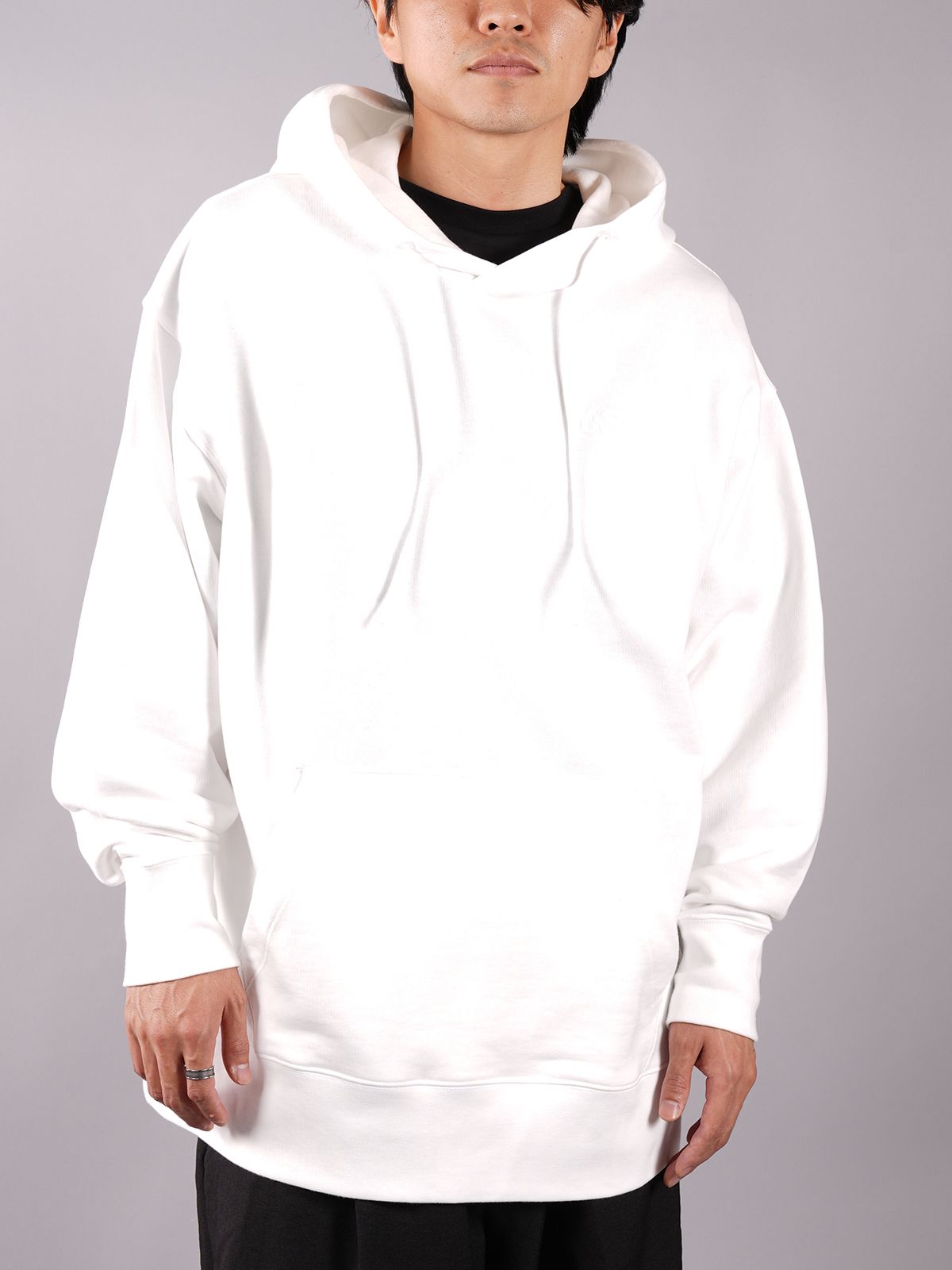 【ラスト1点】U CH1 LOGO HOODIE  / ユニセックス チャプターワン ロゴフーディー (ライトホワイト)