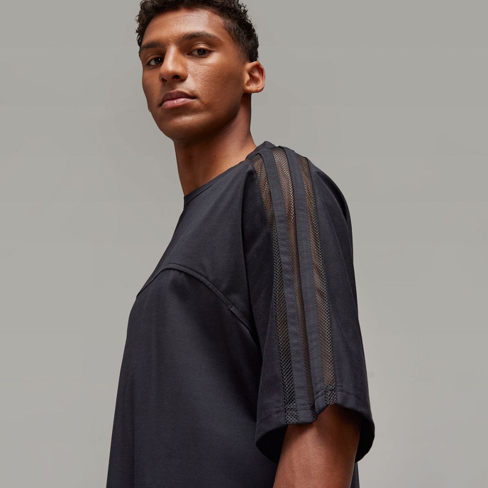 使用数回美品：Y-3 メッシュ ク Tシャツ CH1 MESH TEE 楽天市場】Y-3 ワイスリー Tシャツ W CH1 MESH TEE HG6113