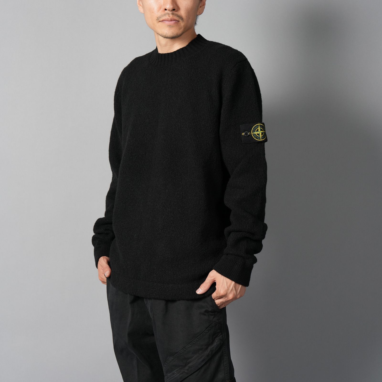 【美品】ストーンアイランド　ドライバーズニット 24ss ブラック 24SS STONE ISLAND ストーンアイランド ドライバーズニット