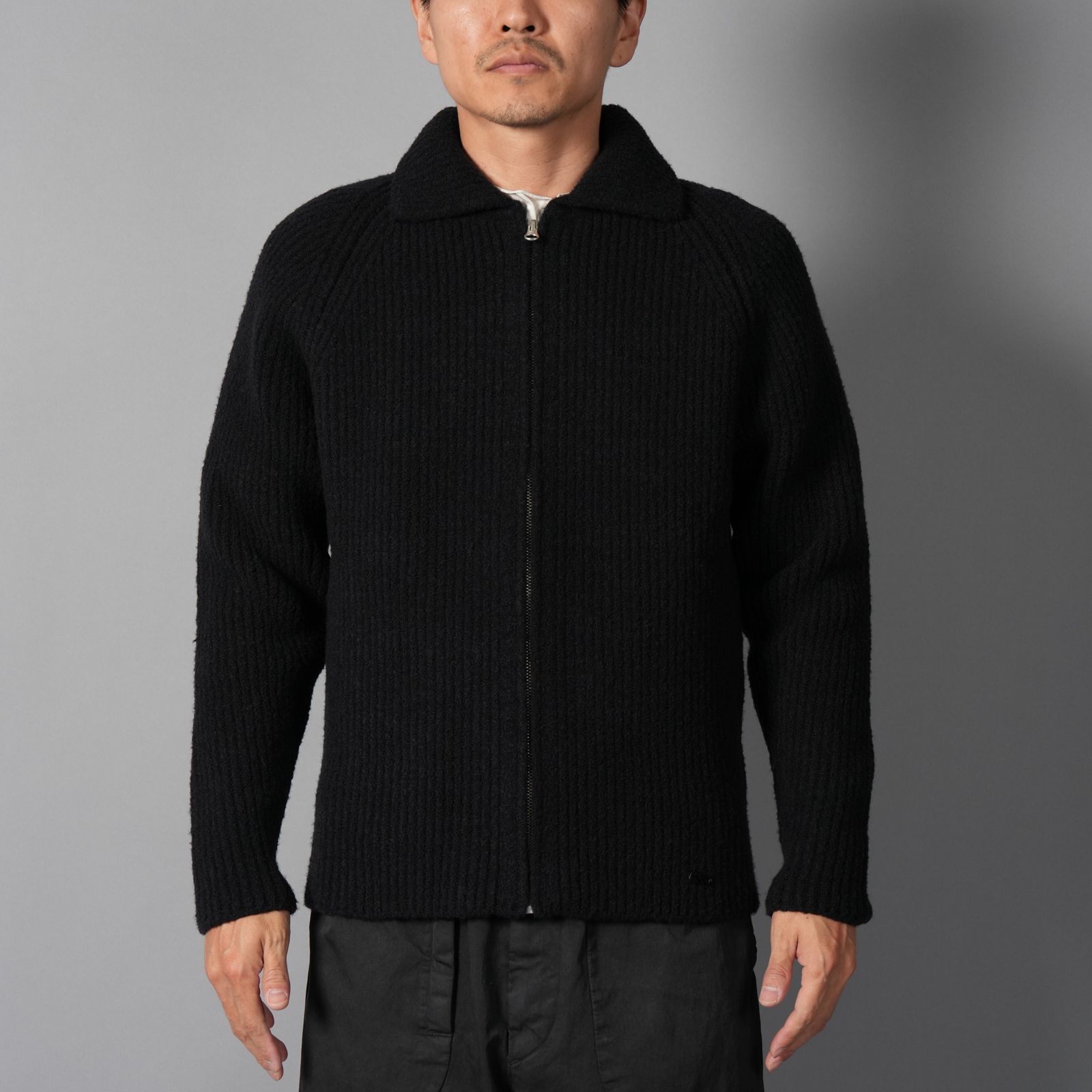 KNITWEAR CARDIGAN IN BOUCLE FELTED YARN / ニットカーディガン (ブラック)