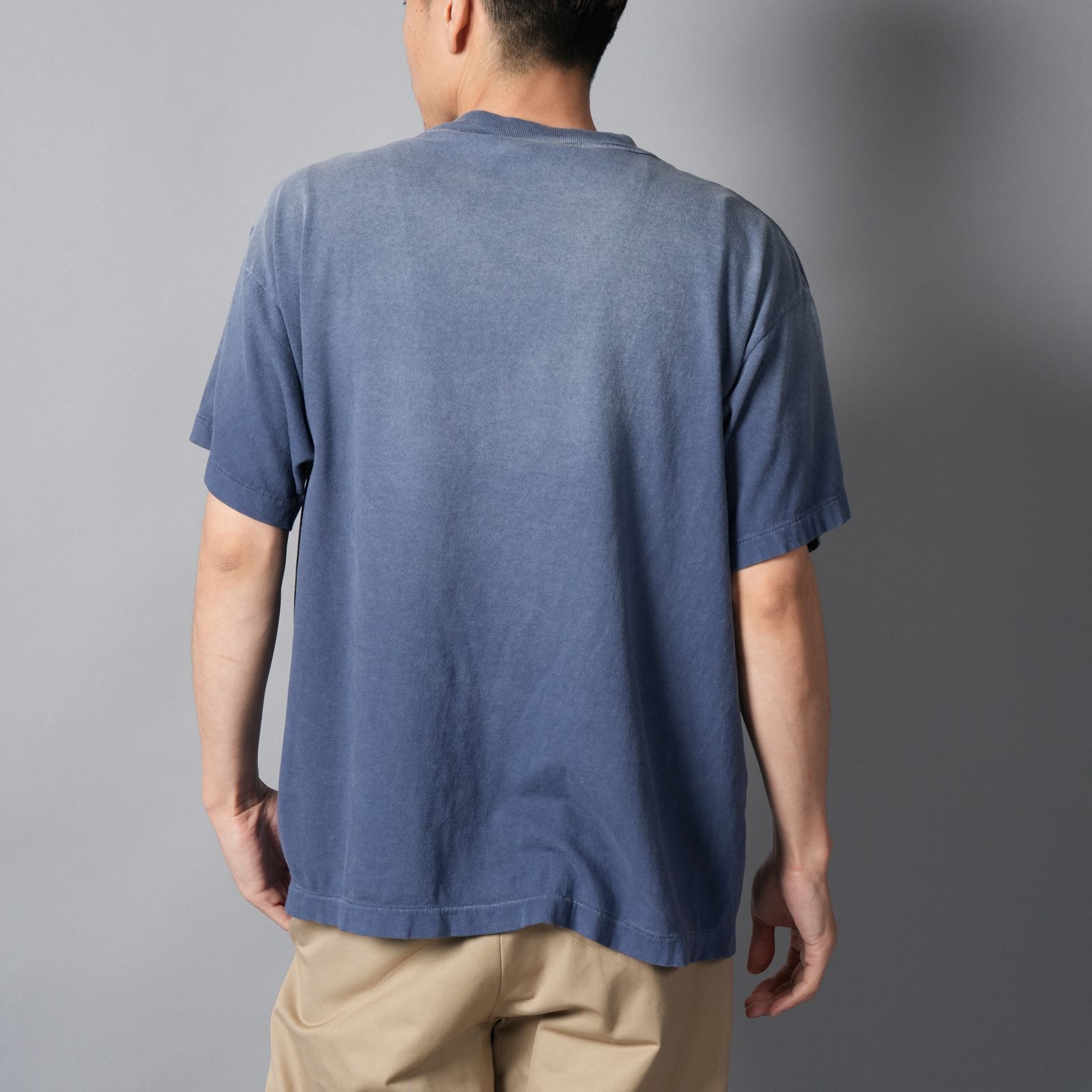 【残りわずか】【コラボ】SM-MK8-0000-C50 / BAPE_SS T-SHIRT / FADE AWAY LV / NV / Tシャツ (ネイビー)