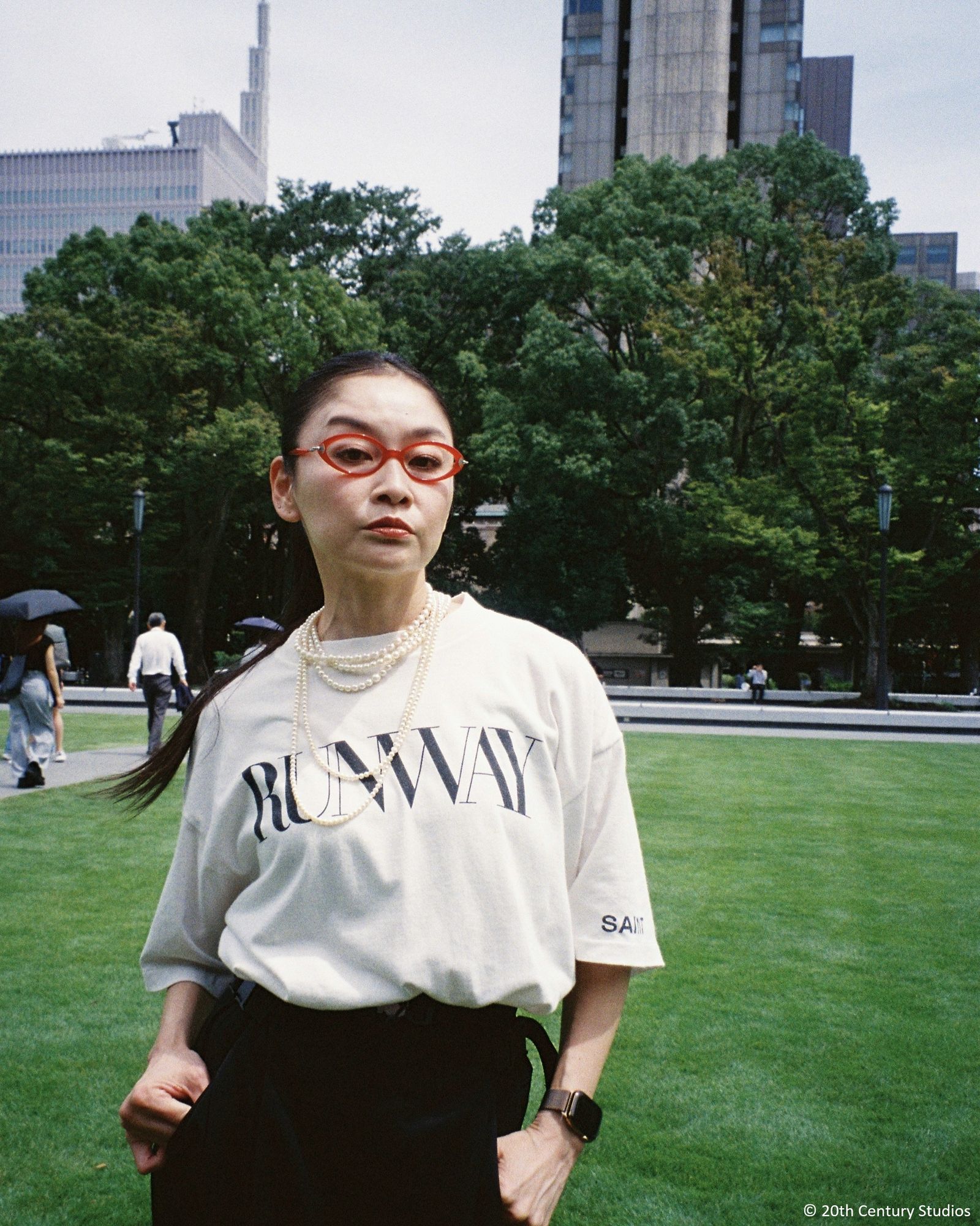 【ラスト1点】SM-MK1-0000-K01 / TDWP_SS TEE / RUNWAY / プラダを着た悪魔 / Tシャツ (ホワイト)