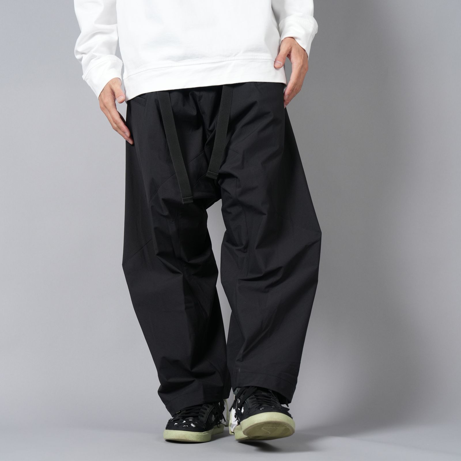 ACRONYM - P30BL-E / Encapsulated Nylon Ultrawide Drawcord Trouser Gen. 1 /  ナイロン ウルトラワイド ドローコード カーゴトラウザー [ウルトラワイドフィット](ブラック) | Confidence