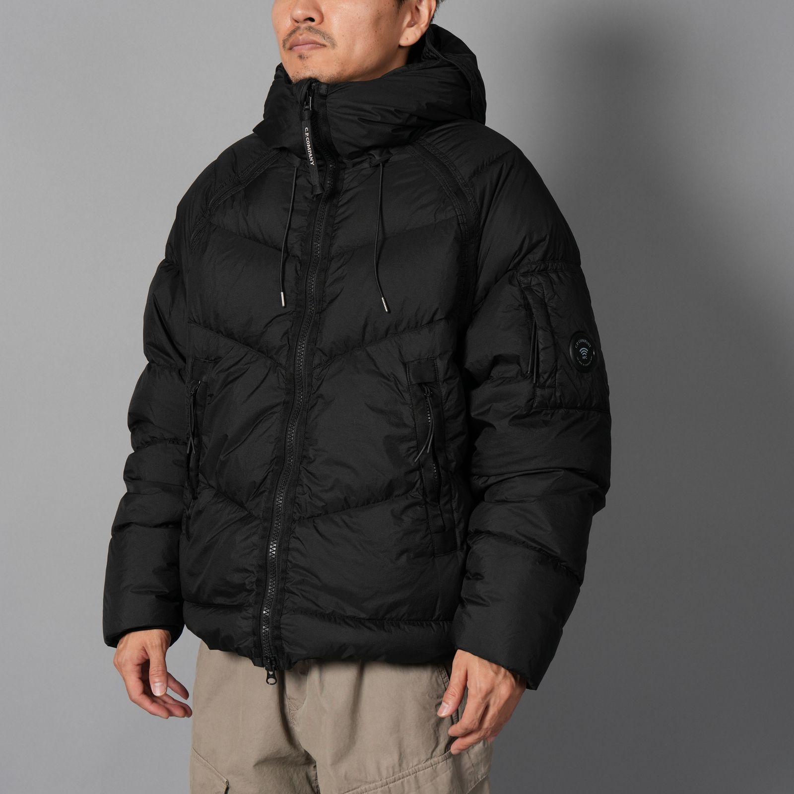 Down Shield Lens Hooded Puffer / ダウンシールド レンズ フーデッド パファー / ダウンジャケット (ブラック)