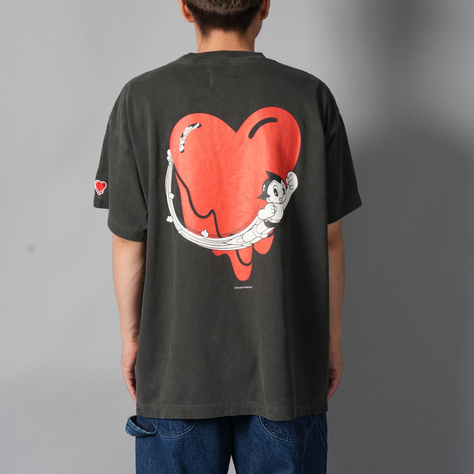 【コラボ】EU-MK1-0000-C05 / EU AB LOGO SS TEE  / BLACK / Tシャツ (ブラック)