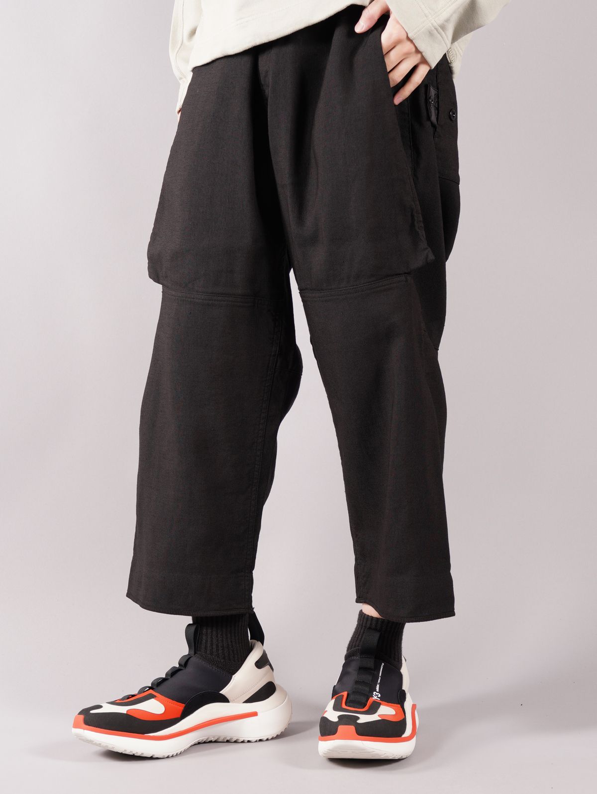 STONE ISLAND SHADOW PROJECT - WORKWEAR WIDE PANT_CHAPTER 1 LINEN  CORDURA®-TC / ワークウェア ワイドパンツ / ブラック | Confidence