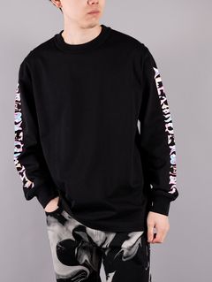 ラスト1点 / LONG SLEEVE SHIRT WITH LOGO GRAPHIC / ロングスリーブシャツ ウィズ ロゴ グラフィック (ブラック)