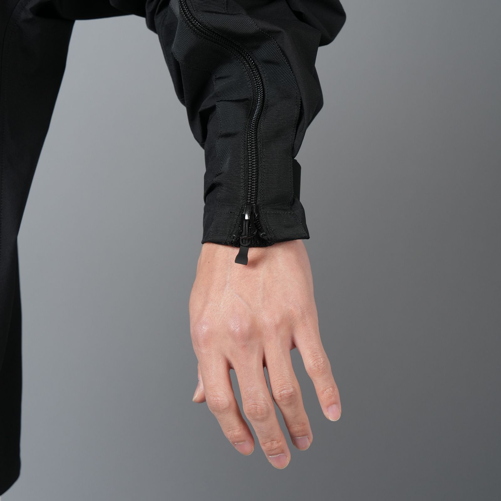 【限定】WINDSTOPPER BY GORE-TEX LABS 30DY/TR2 3L SHIRT BLOUSON / ゴアテックス ラボ スリーレイヤー / シャツ ブルゾン [防水・防風] (ブラック)