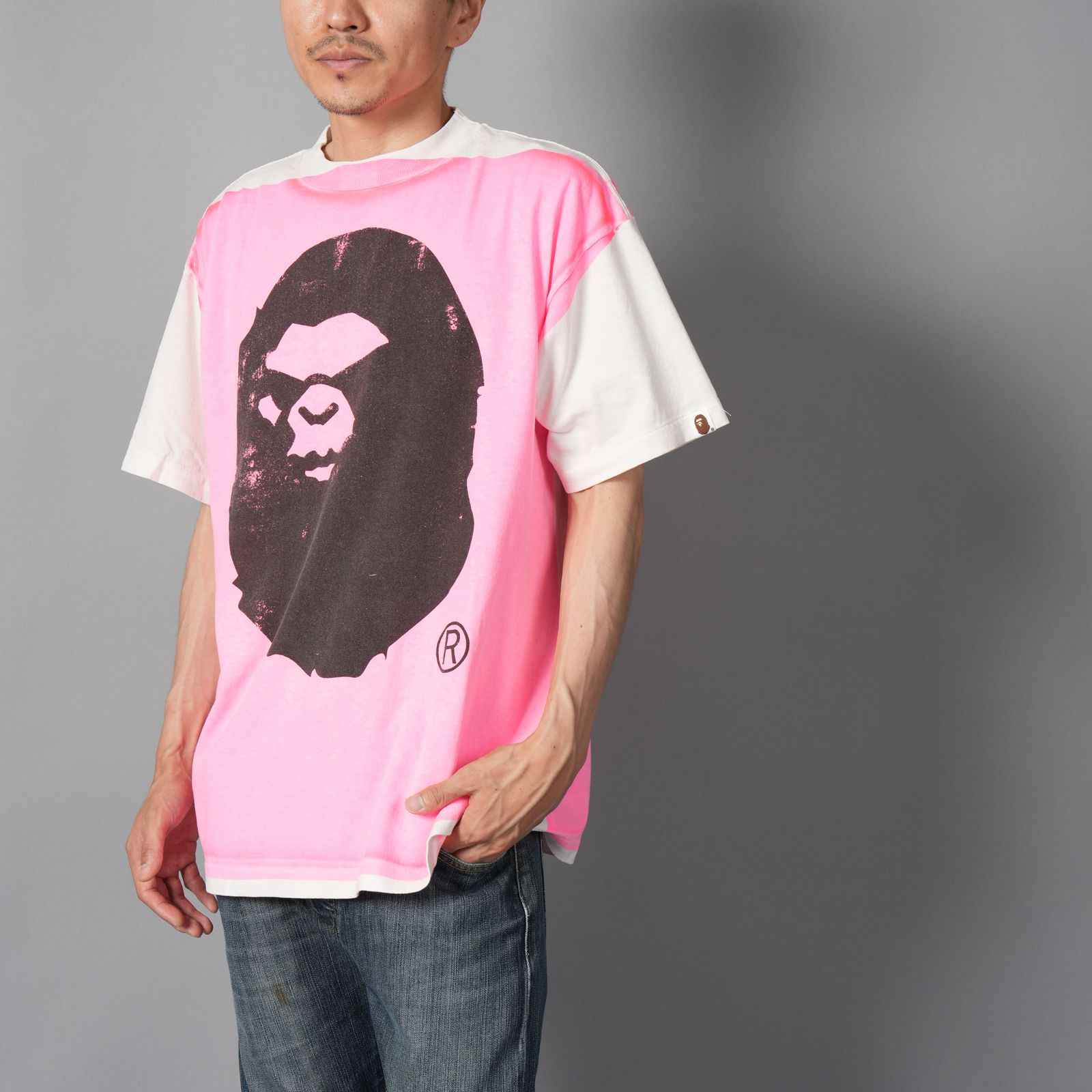 【残りわずか】【コラボ】SM-HR1-0000-C33 / BAPE_SS TEE / HANDPRINT / Tシャツ (ホワイト/ピンク)