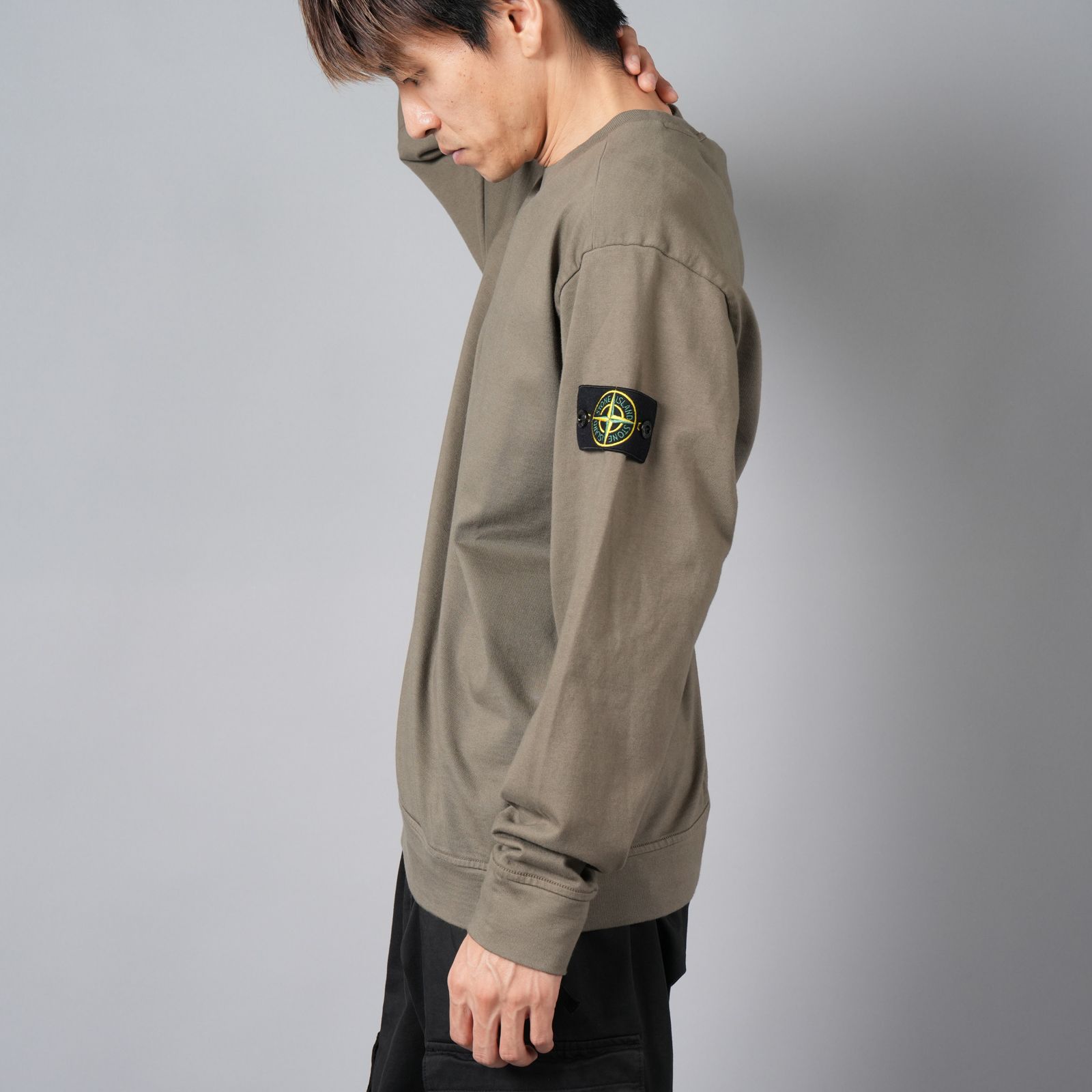 STONE ISLAND - 【残りわずか】【定番アイテム】 63750 HEAVY COTTON JERSEY GARMENT DYED /  ヘヴィー コットン ジャージー / ガーメントダイ / クルーネックスウェット (ウォルナット) | Confidence