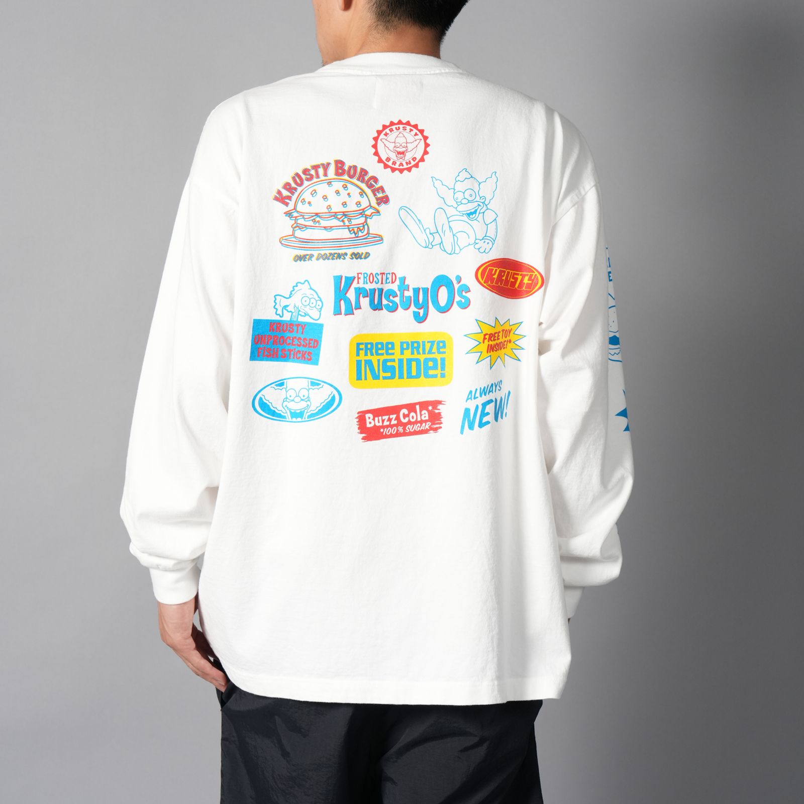 【コラボ】EU-MK8-0000-C028 / EU SP STICKER LS TEE / WHITE / ロンT・カットソー (ホワイト)