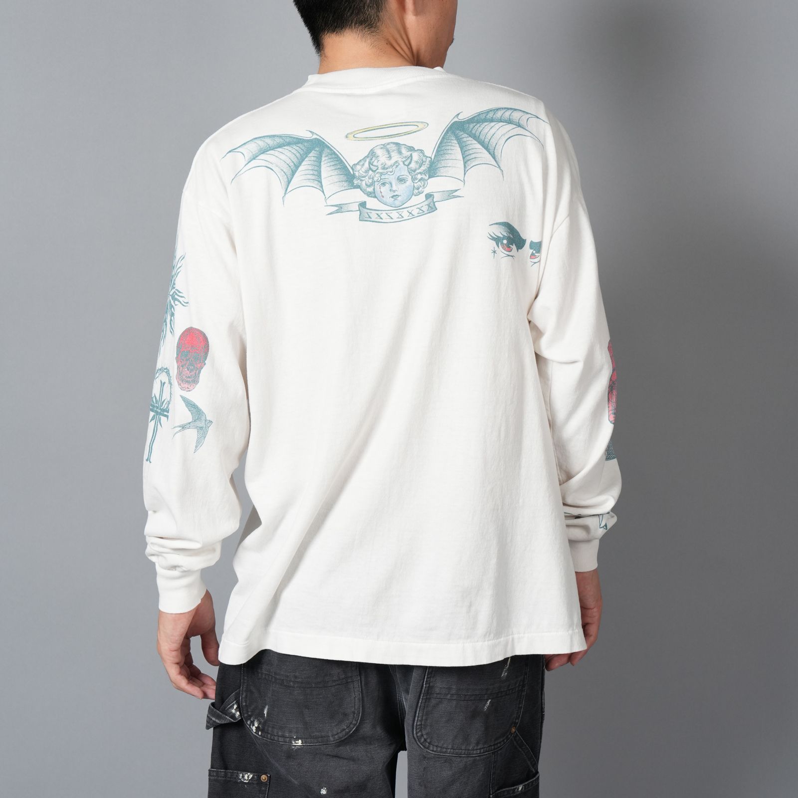 [コラボ] SM-HR1-0000-C29 / DW_LS TEE / TATTOO / WHITE / Tシャツ (ホワイト)