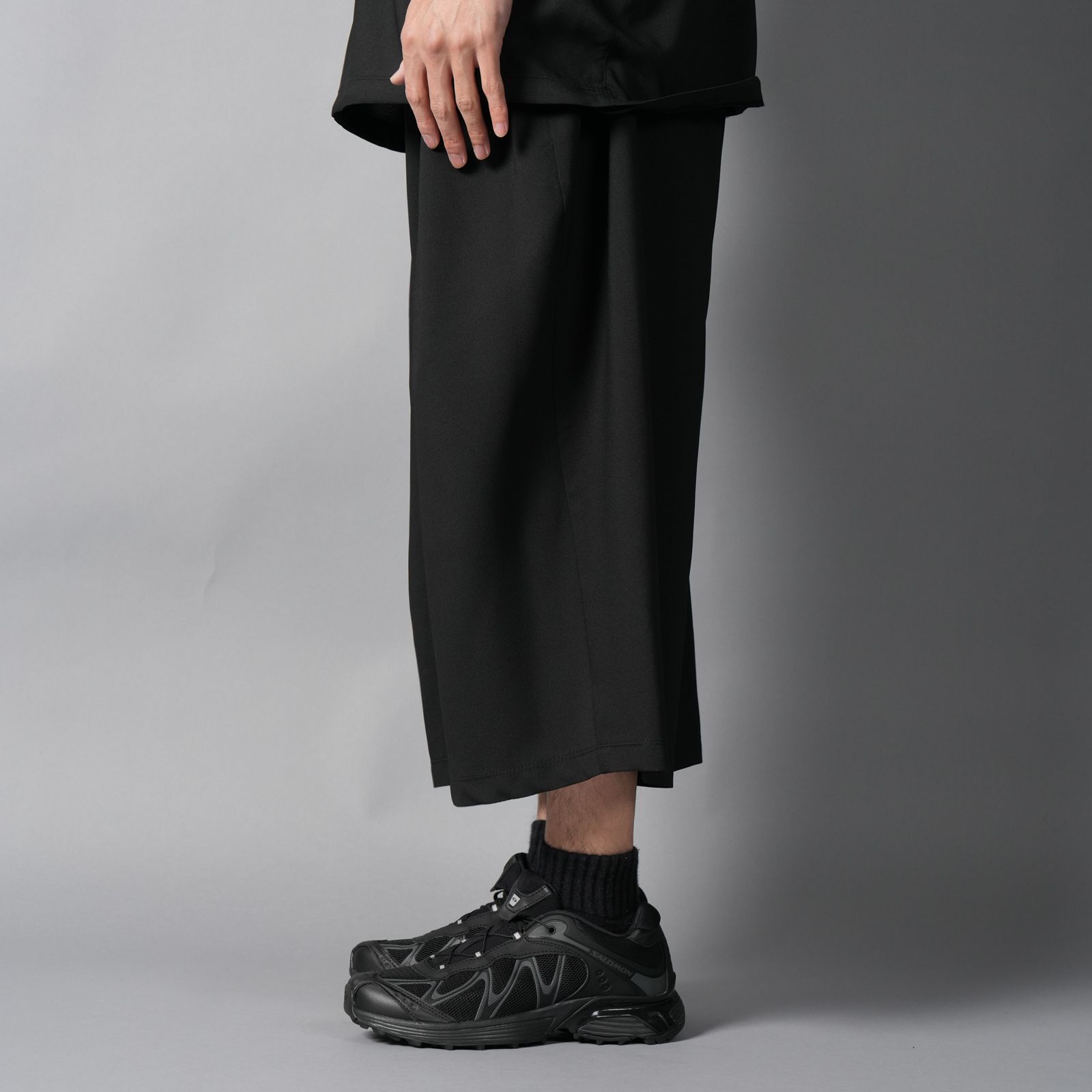 【GHOST】WOVEN WATER-REPELLENT TWO TUCK NINJA SHORTS / ニンジャショーツ(ブラック)