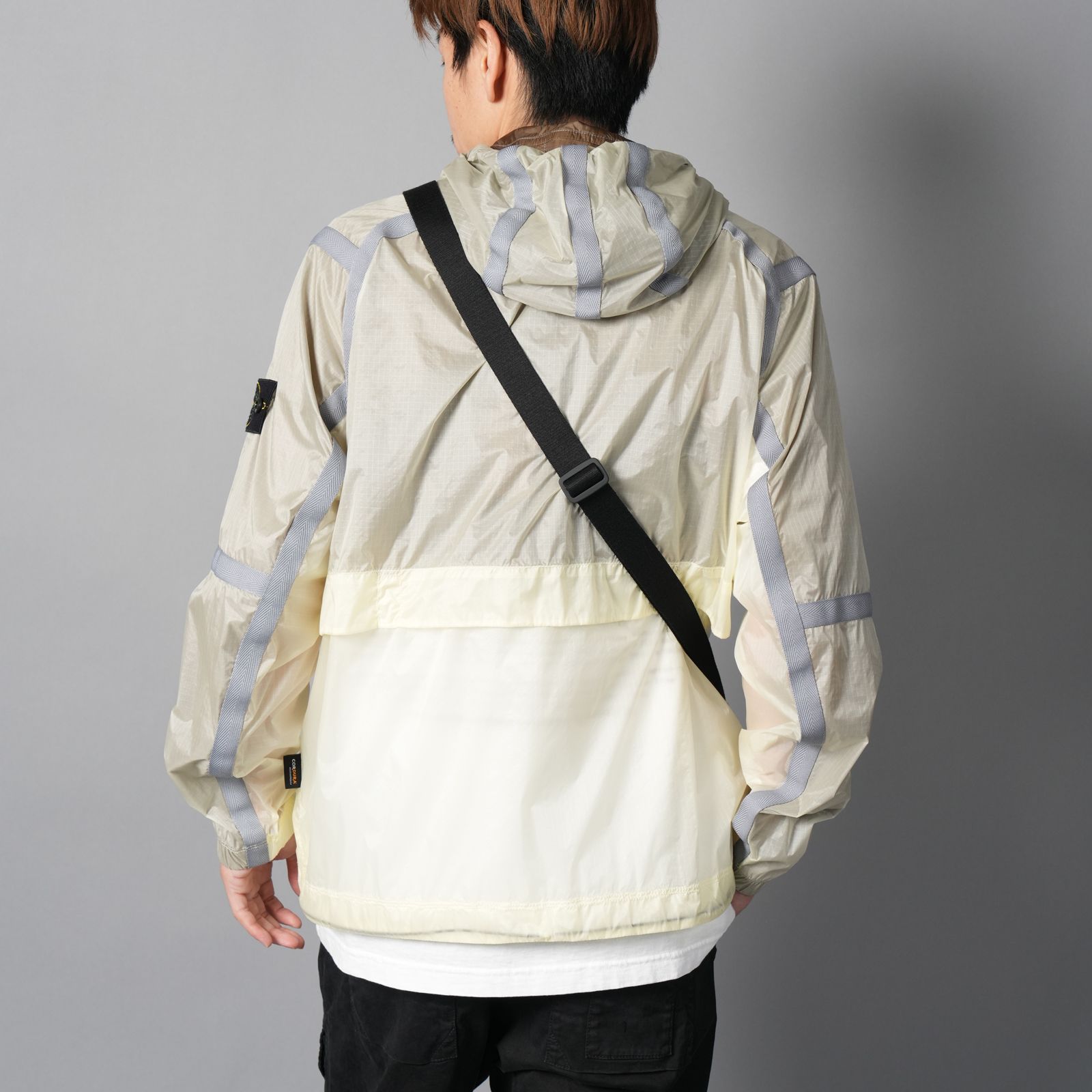 【再入荷】9200015 / COATED NYLON METAL IN ECONYL® / ポーチバッグ [ナイロンメタル](ブラック)