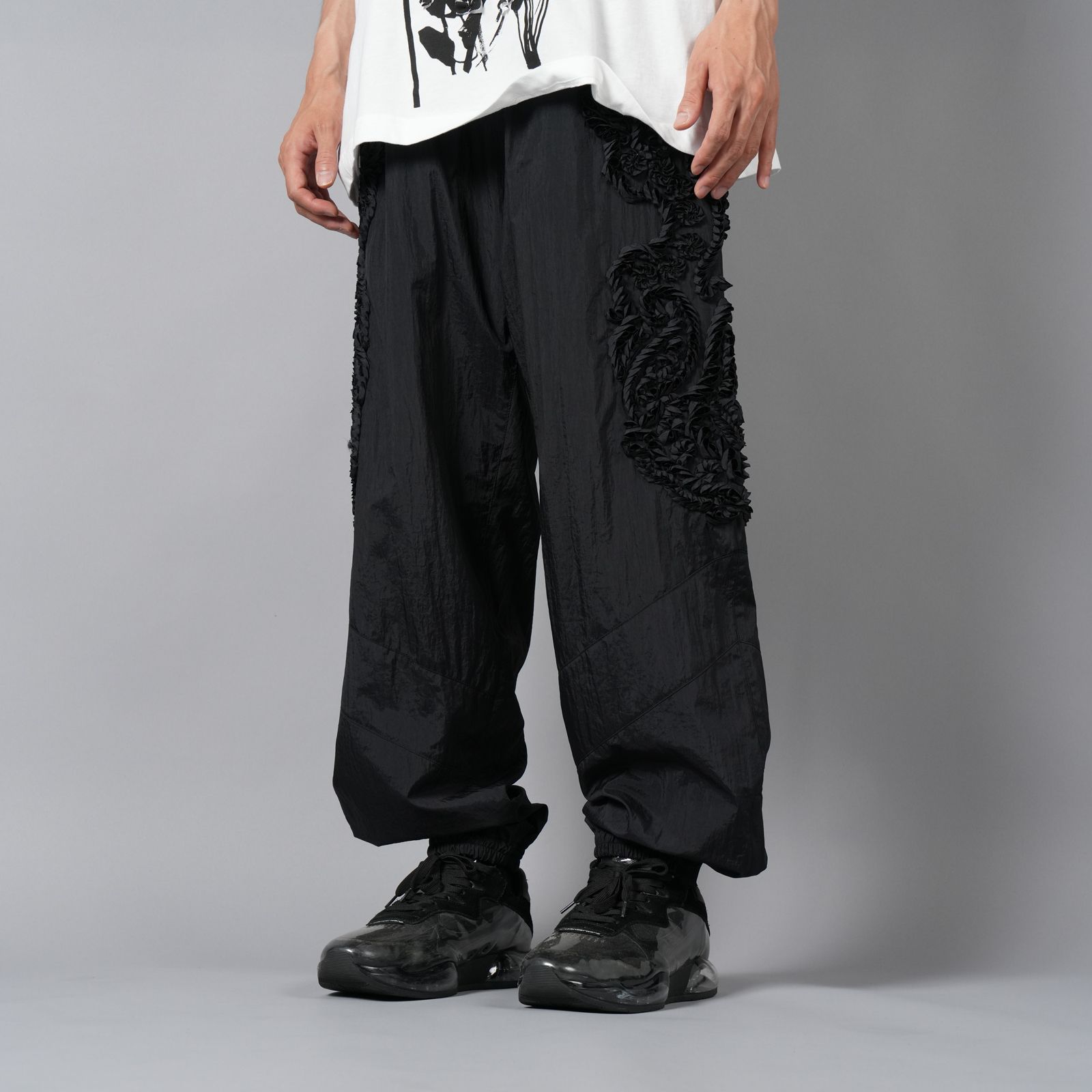 【ラスト1点】TAPE EMBROIDERY PANTS / テープエンブロイダリー パンツ (ブラック)