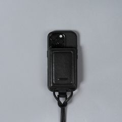 【再入荷】レザーストラップ付iPhoneアクセサリー - カードケース (ブラック)