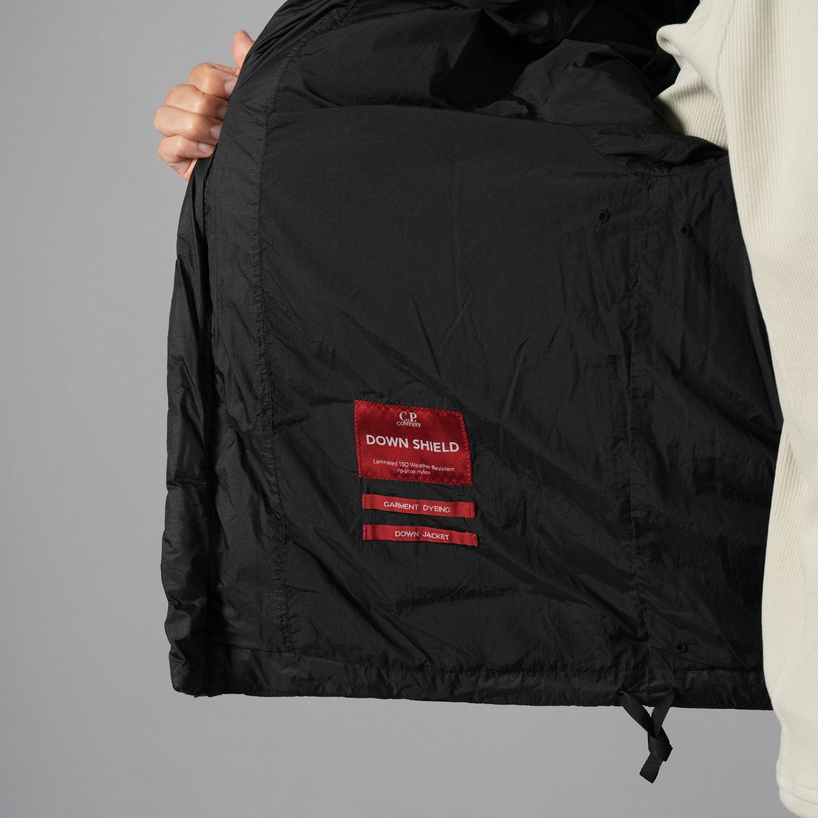 Down Shield Lens Hooded Puffer / ダウンシールド レンズ フーデッド パファー / ダウンジャケット (ブラック)