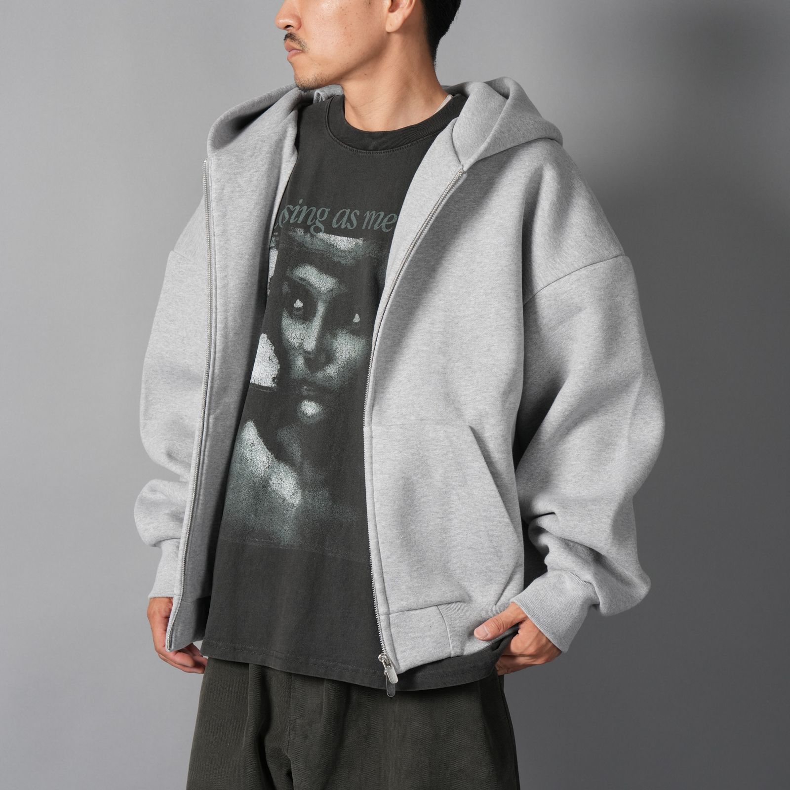 V2 ZIPPED HOODIE  / ジップフーディー (クラウド)