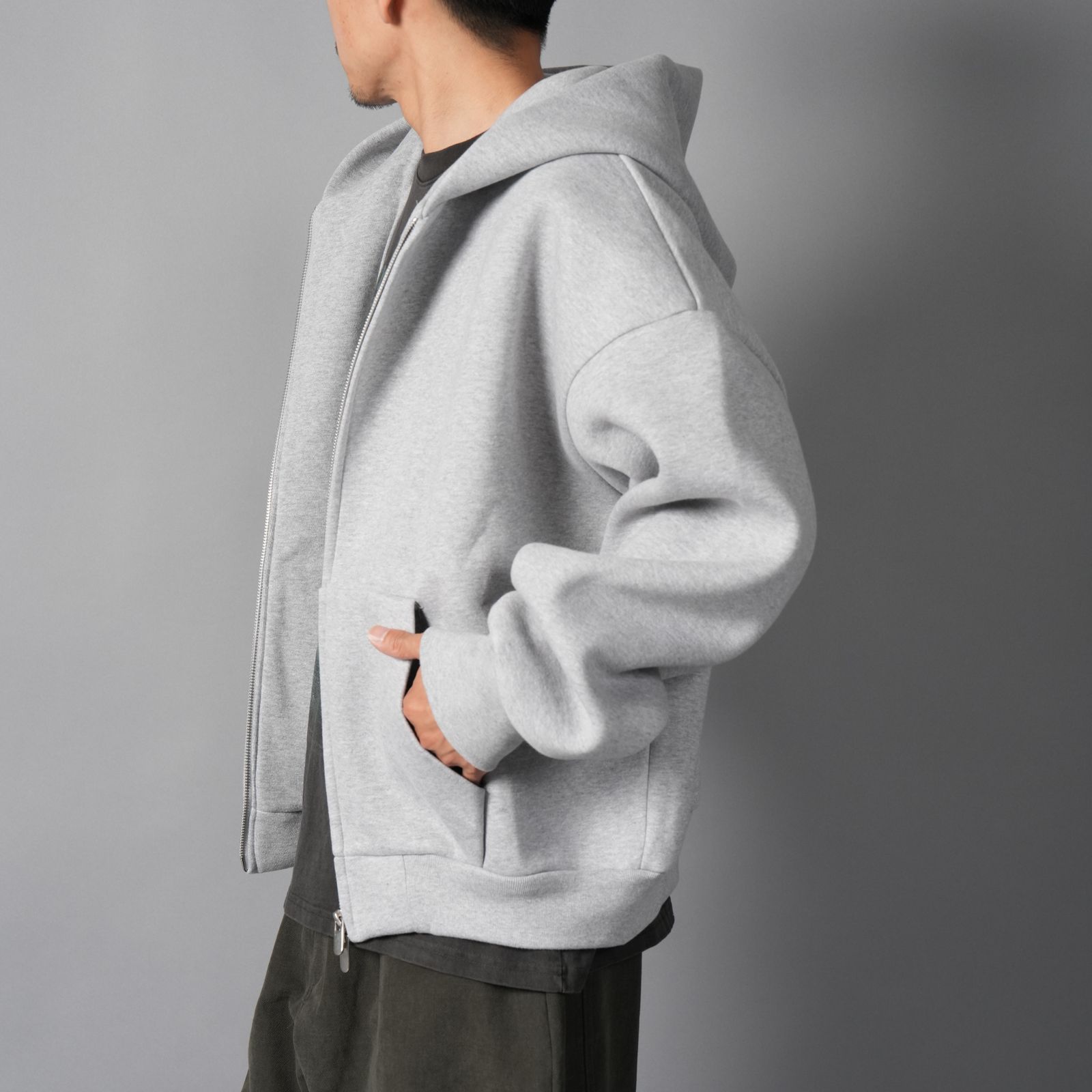 V2 ZIPPED HOODIE  / ジップフーディー (クラウド)