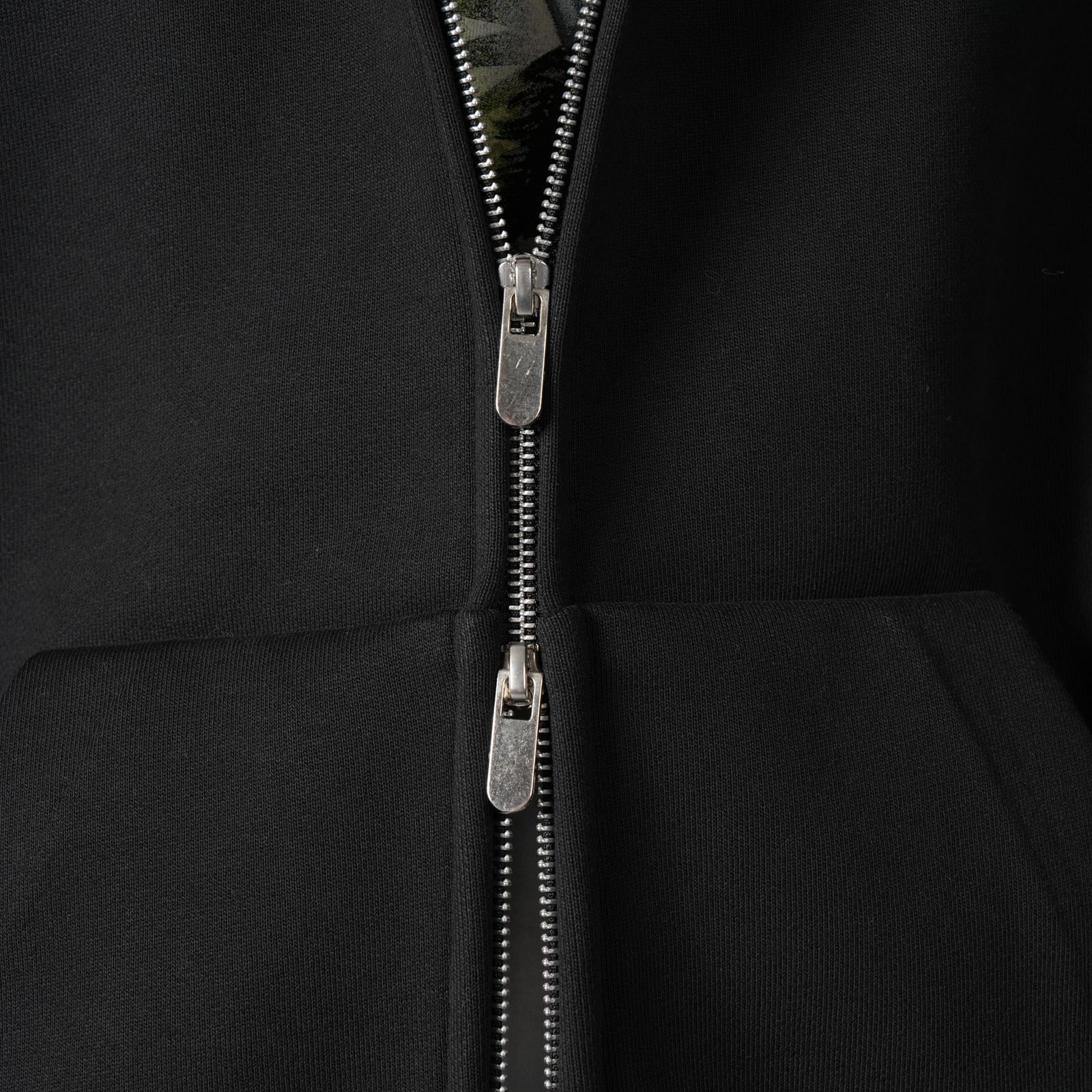 V2 ZIPPED HOODIE  / ジップフーディー (ナイト)