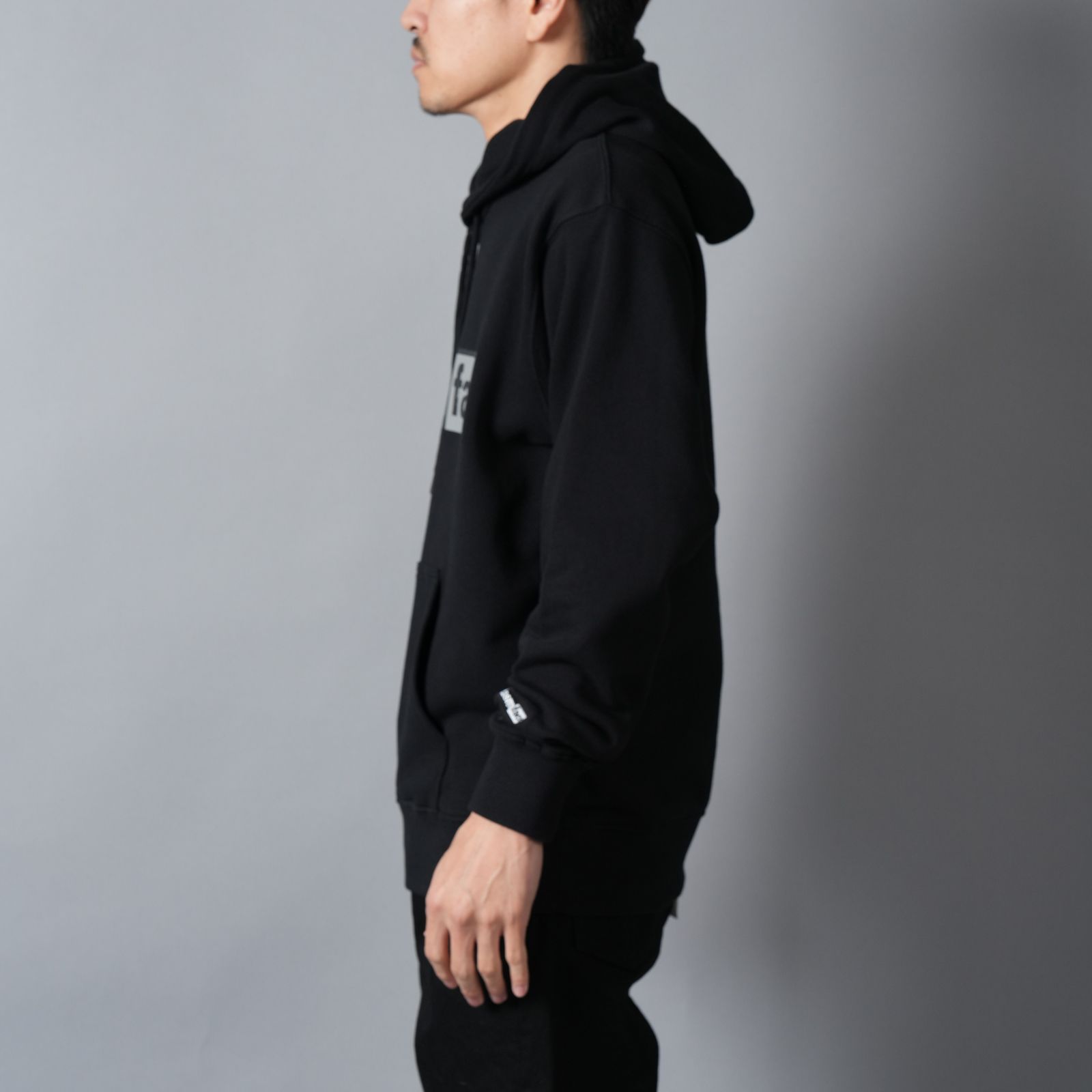 【コラボ】FACETASM×NEW ERA LOGO HOODIE / ロゴフーディー  (ブラック)