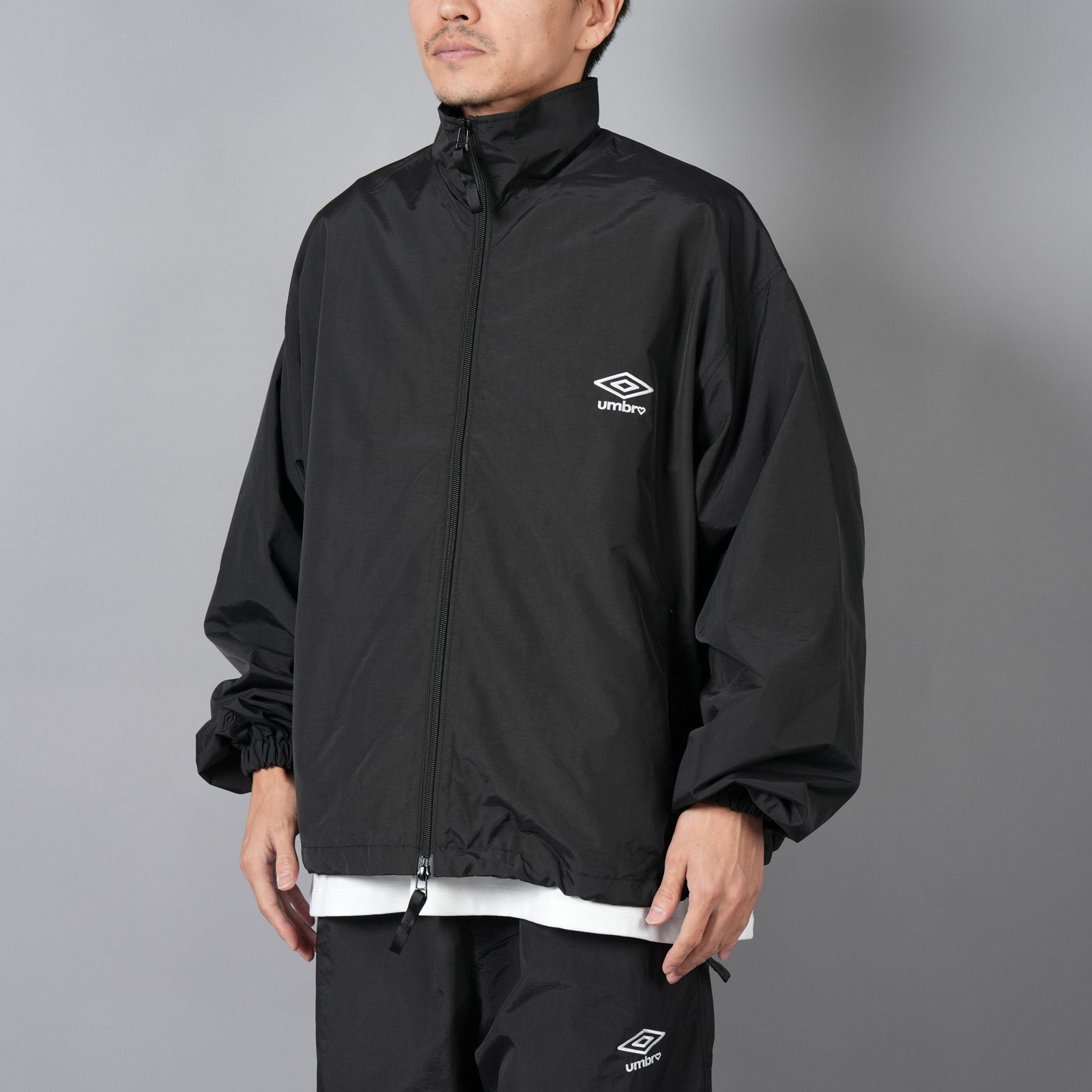 【ラスト1点】【限定】BASICKS X UMBRO NYLON TRACK JACKET & NYLON TRACK TROUSER / ナイロントラックジャケット / ナイロントラックパンツ / セットアップ (ブラック)