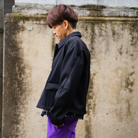 鮮やかなカラーリングが印象的なのEXPERIMENTAL CUTTING SHORT JACKET