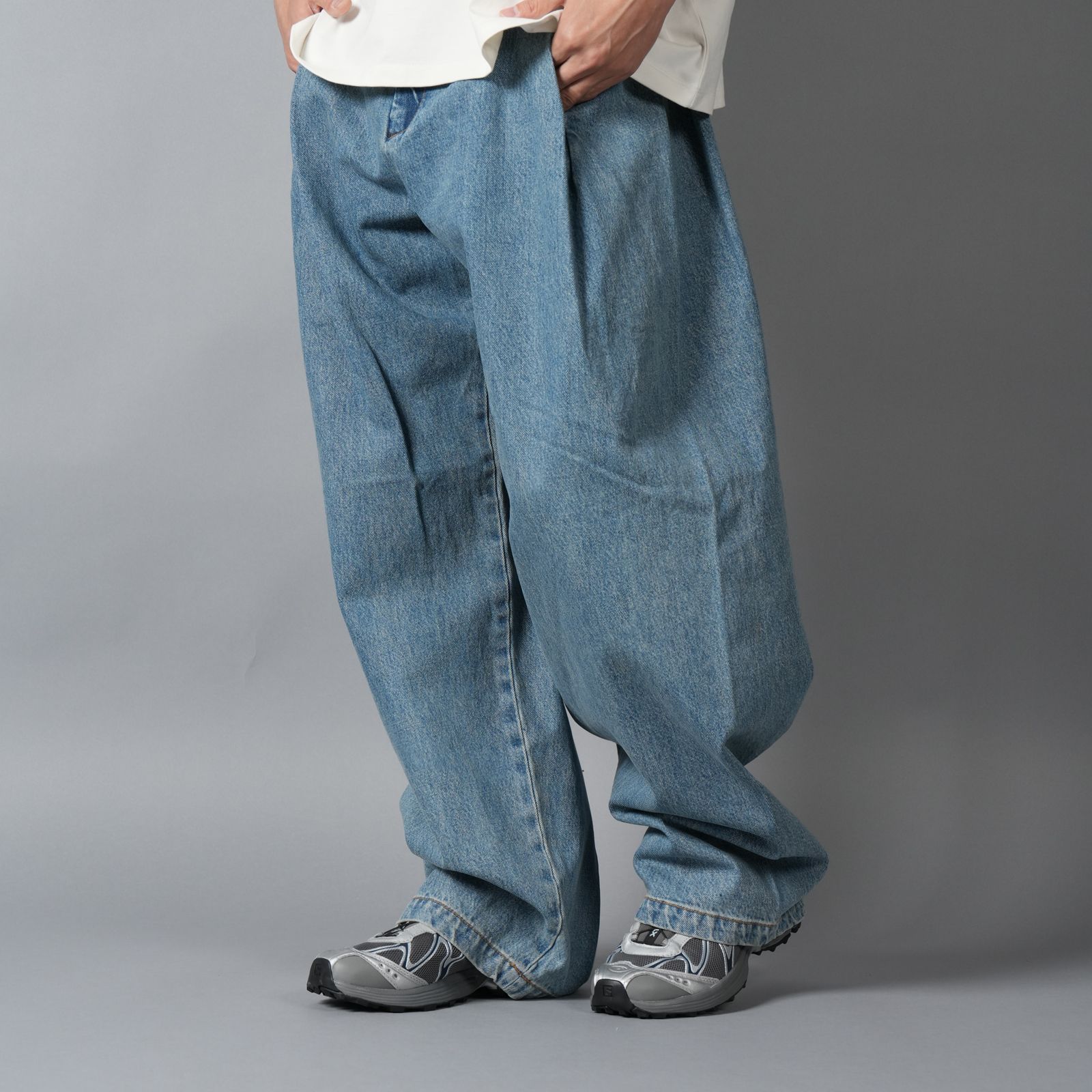 DENIM 410 BERMUDA JEANS / デニムパンツ (ヴィンテージタイブルーウォッシュ)