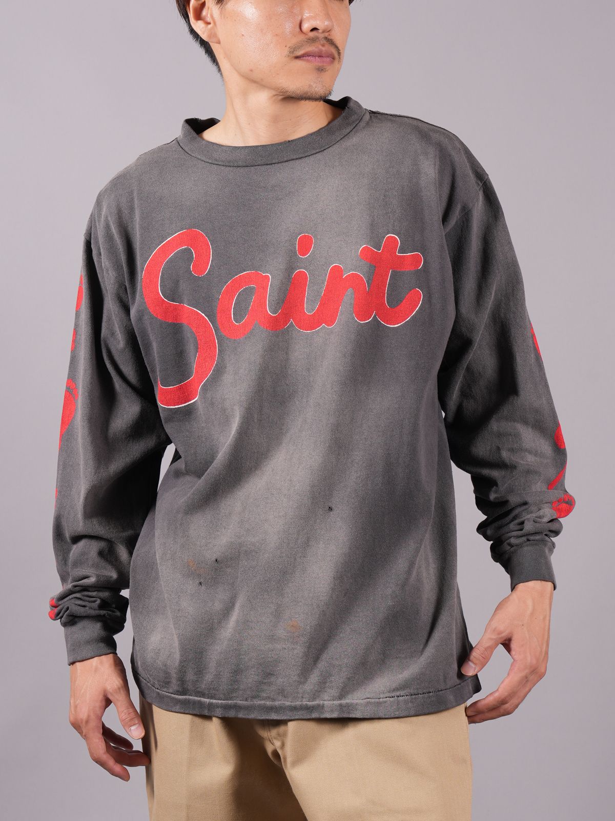 ©SAINT M×××××× - SM-A23-0000-009 / LS TEE / FOOT PRINT