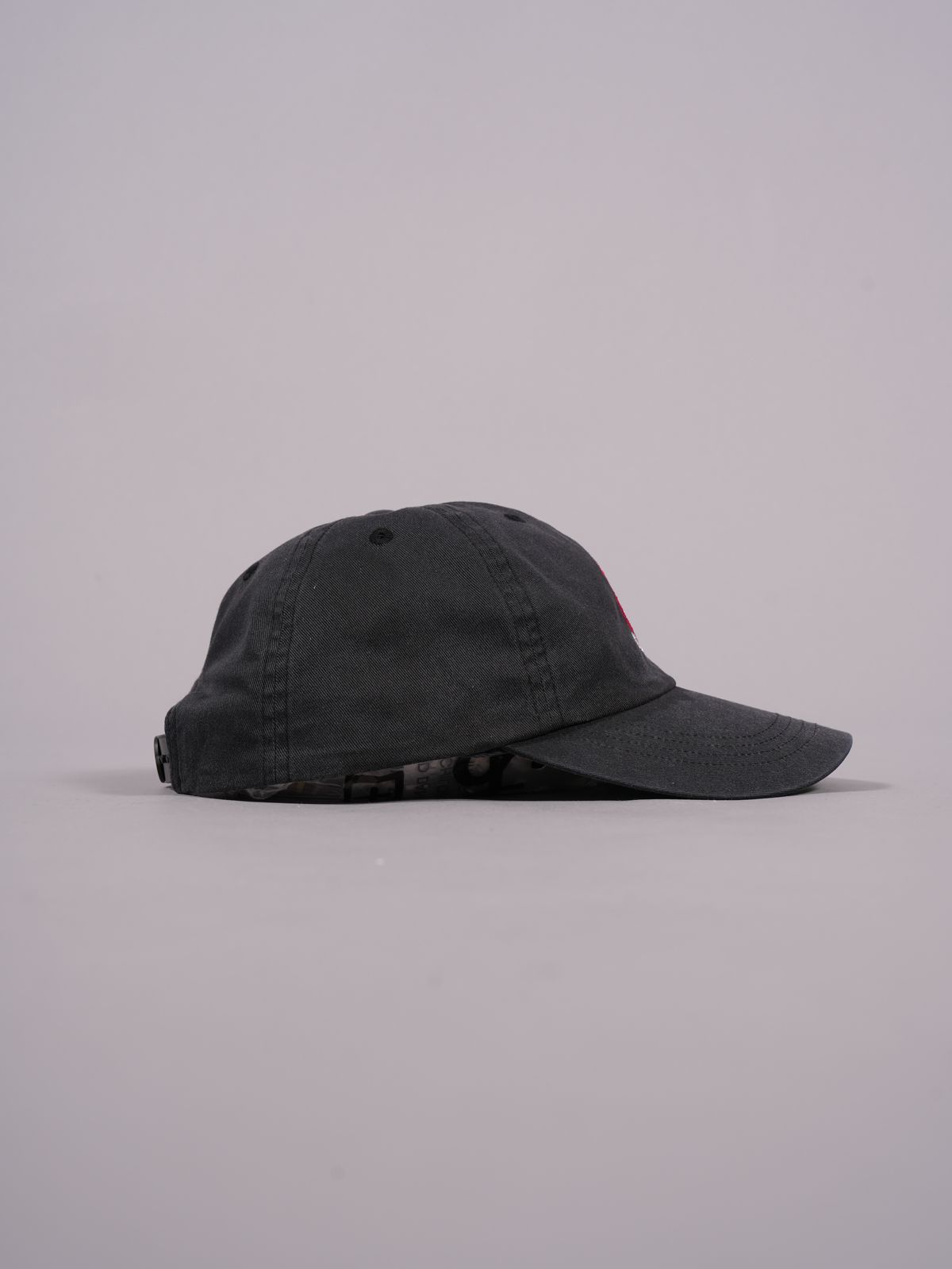 【ラスト1点】 SM-A23-0000-048 / CAP / DEVIL  / キャップ / スナップバック (ブラック)